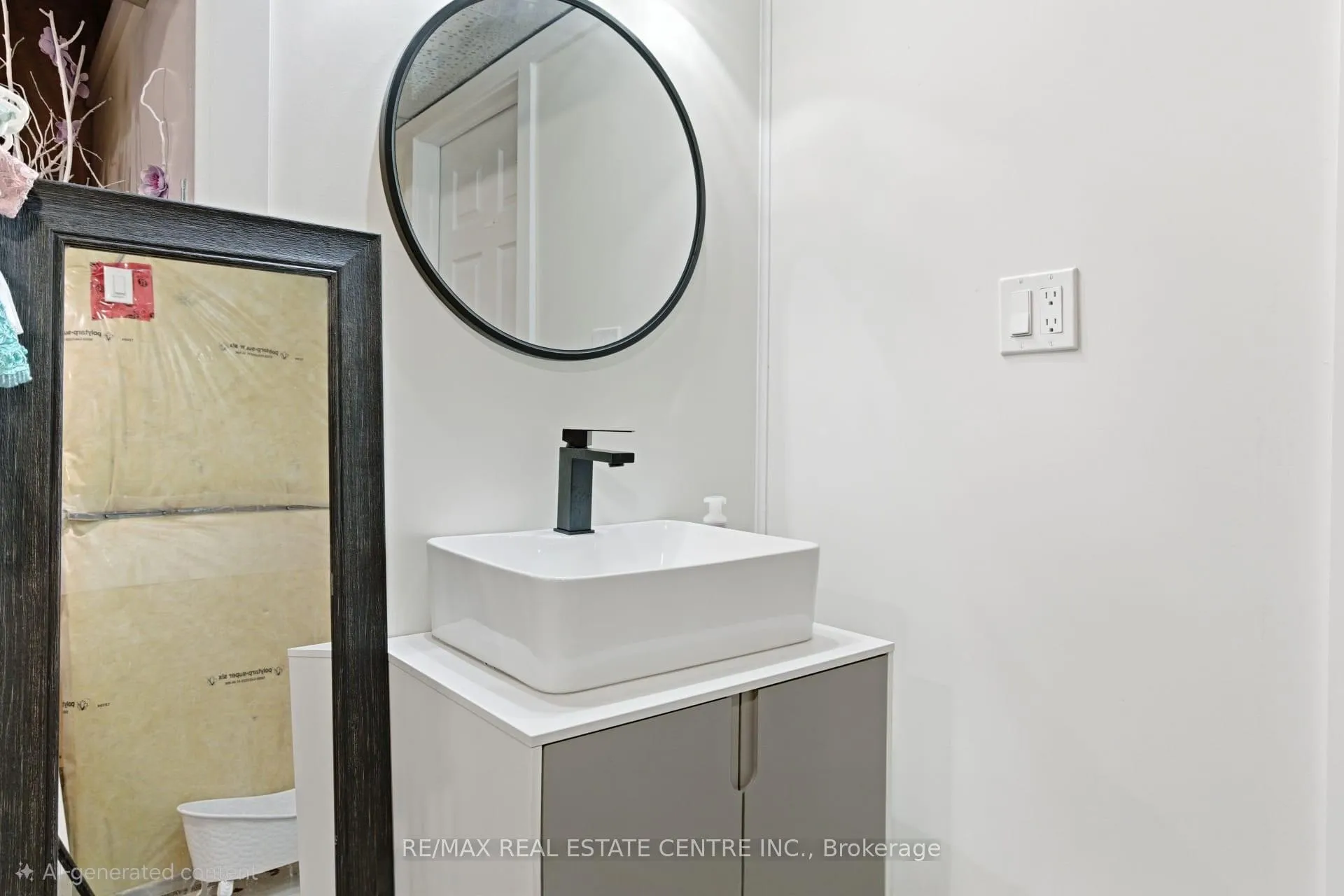 Photo 33 of 435 Pozbou Crescent, Milton, Willmott — HOMEH