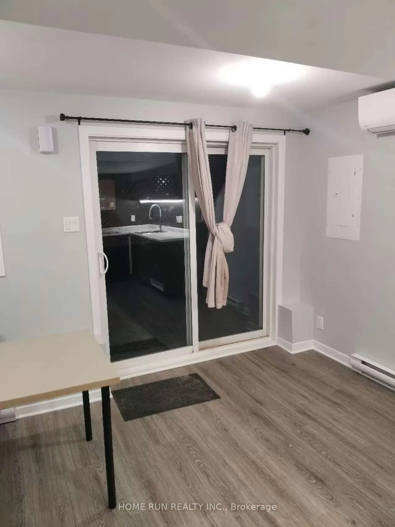 Photo 9 of Unit Unit B, 904 Shimmerton Circle, Ottawa, Kanata - Emerald Meadows/Trailwest — HOMEH
