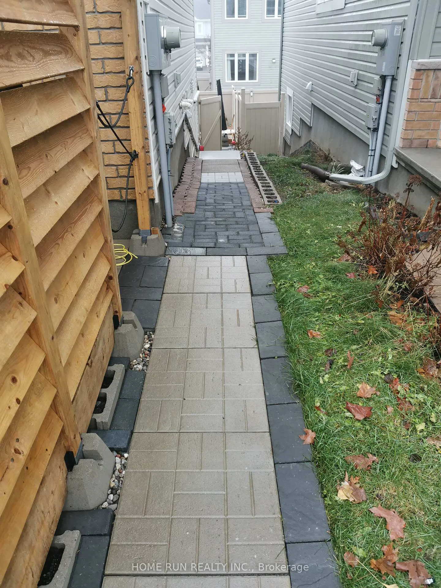 Photo 10 of Unit Unit B, 904 Shimmerton Circle, Ottawa, Kanata - Emerald Meadows/Trailwest — HOMEH