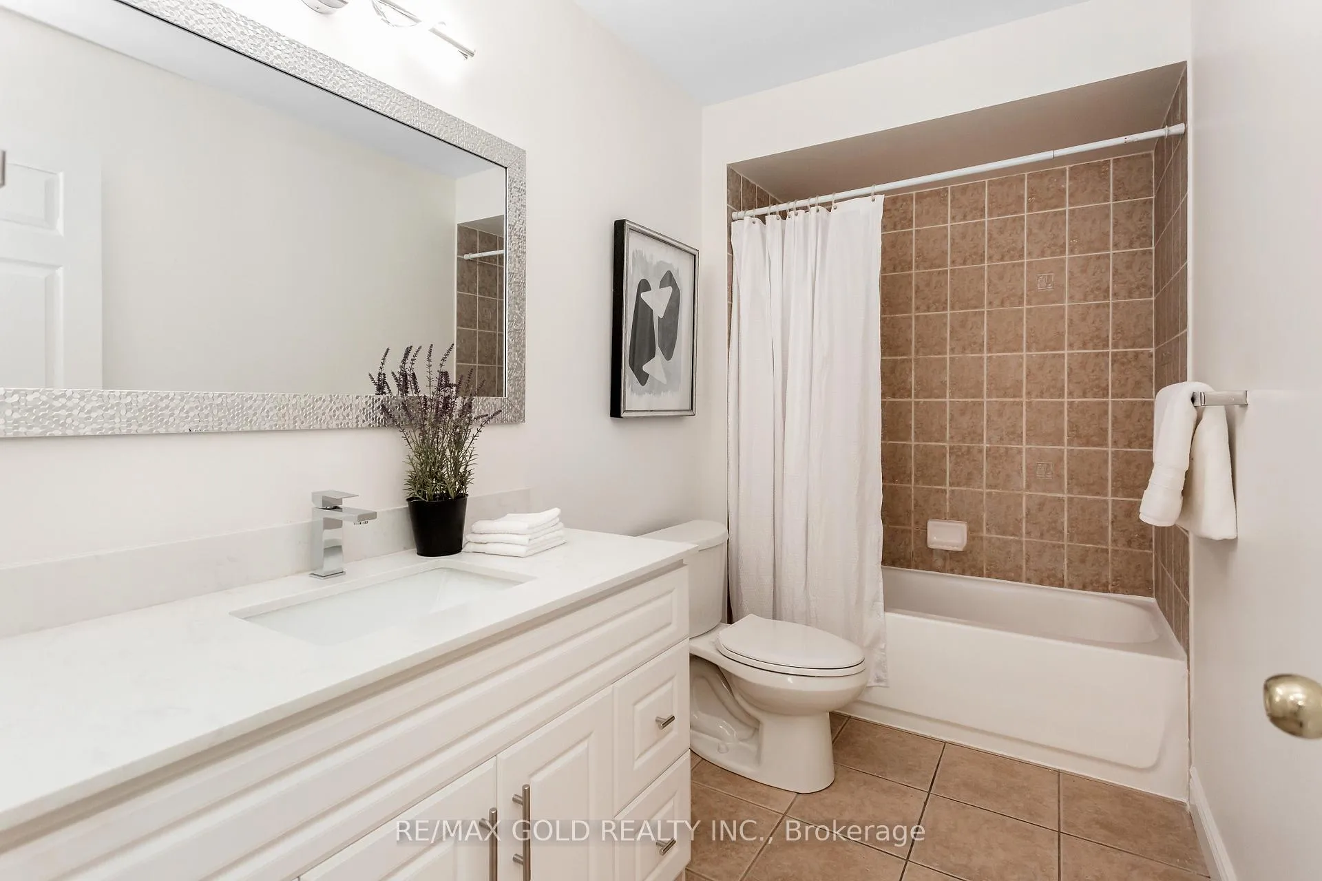 Photo 38 of 70 Livingston Road, Milton, Dempsey — HOMEH