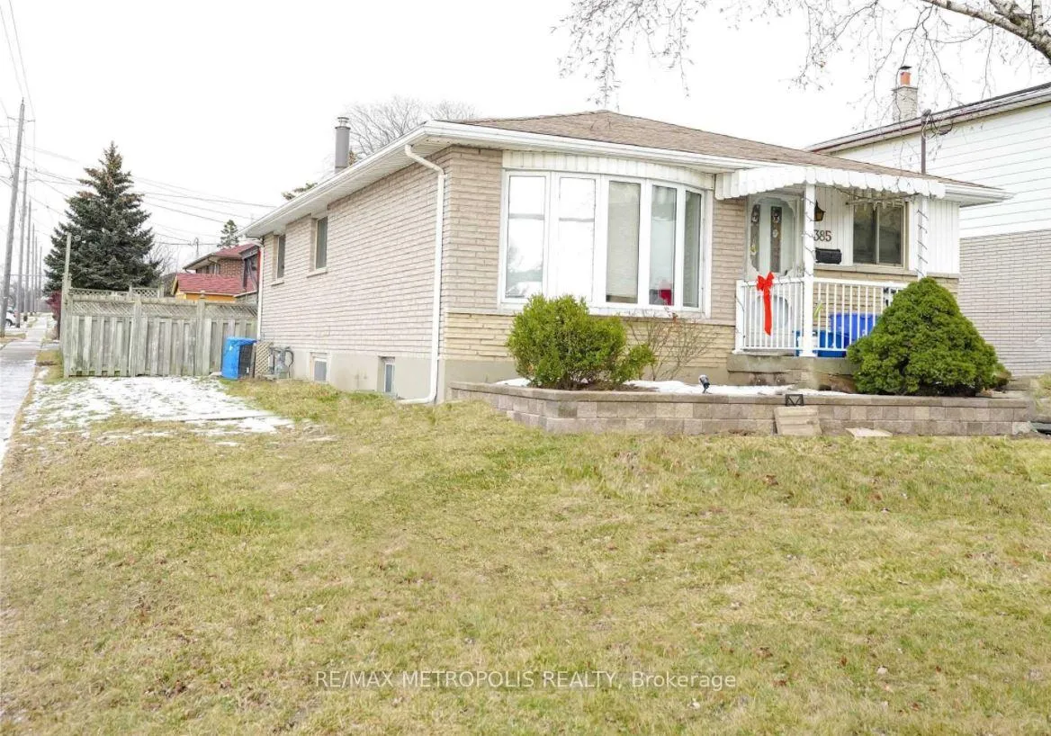 Front of Unit Main, 1385 Park Road S