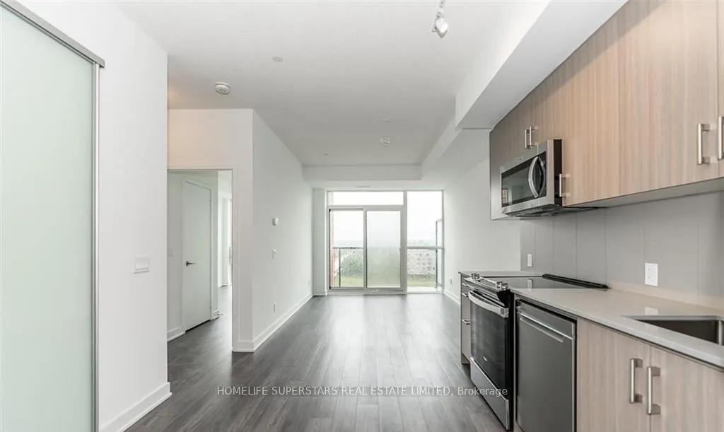 Photo 7 of Unit 610, 681 Yonge Street, Barrie, Painswick South — HOMEH