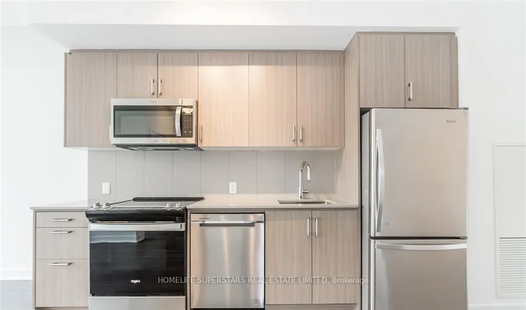 Photo 10 of Unit 610, 681 Yonge Street, Barrie, Painswick South — HOMEH