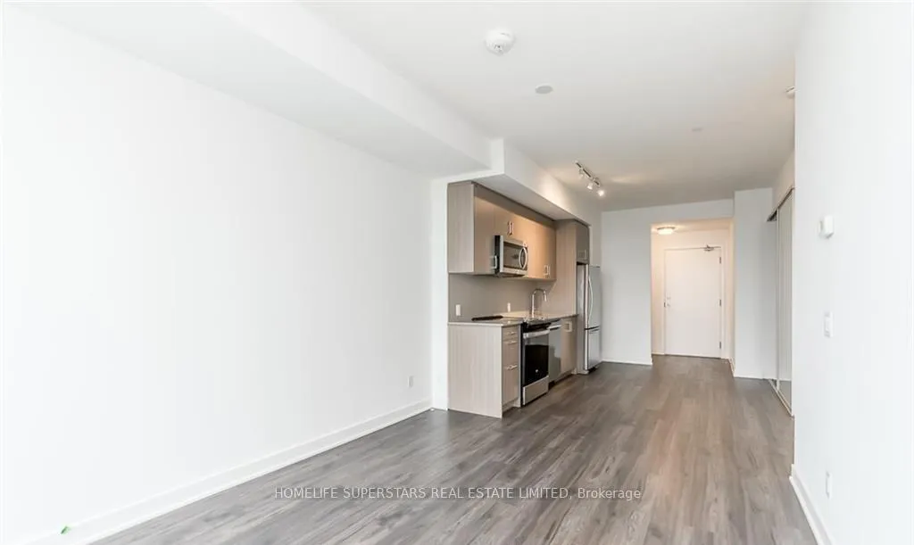 Photo 13 of Unit 610, 681 Yonge Street, Barrie, Painswick South — HOMEH