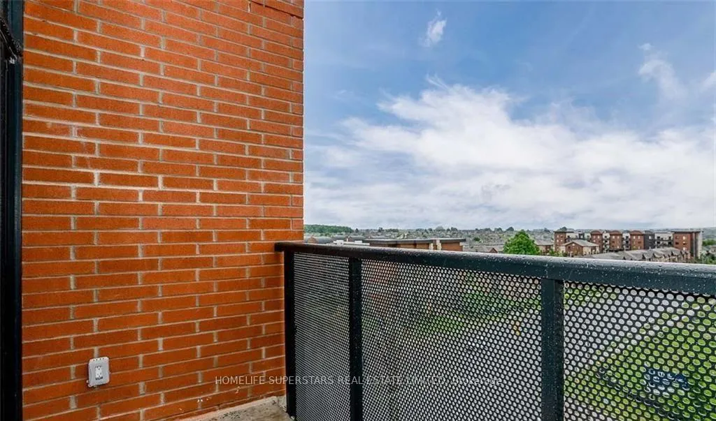 Photo 20 of Unit 610, 681 Yonge Street, Barrie, Painswick South — HOMEH