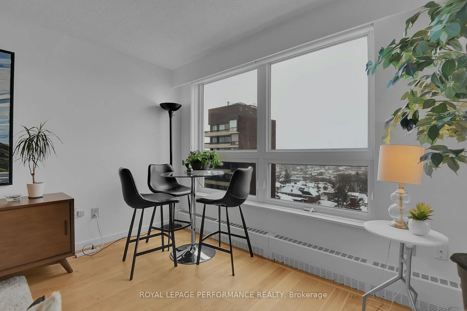 Photo 8 of Unit 905, 373 Laurier Avenue E, Ottawa, Sandy Hill — HOMEH
