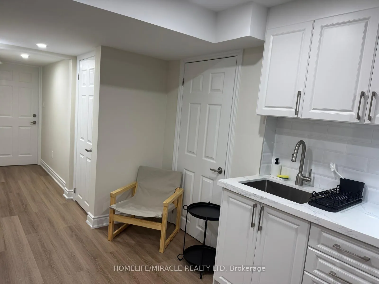 Photo 2 of Unit BASEMENT, 19 Arnold Crescent, New Tecumseth, Alliston — HOMEH
