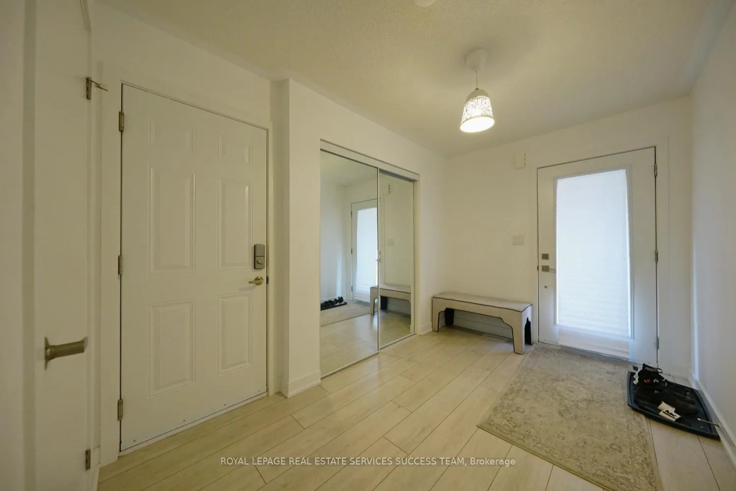 Photo 3 of 3165 Lotus Common, Burlington, Alton — HOMEH