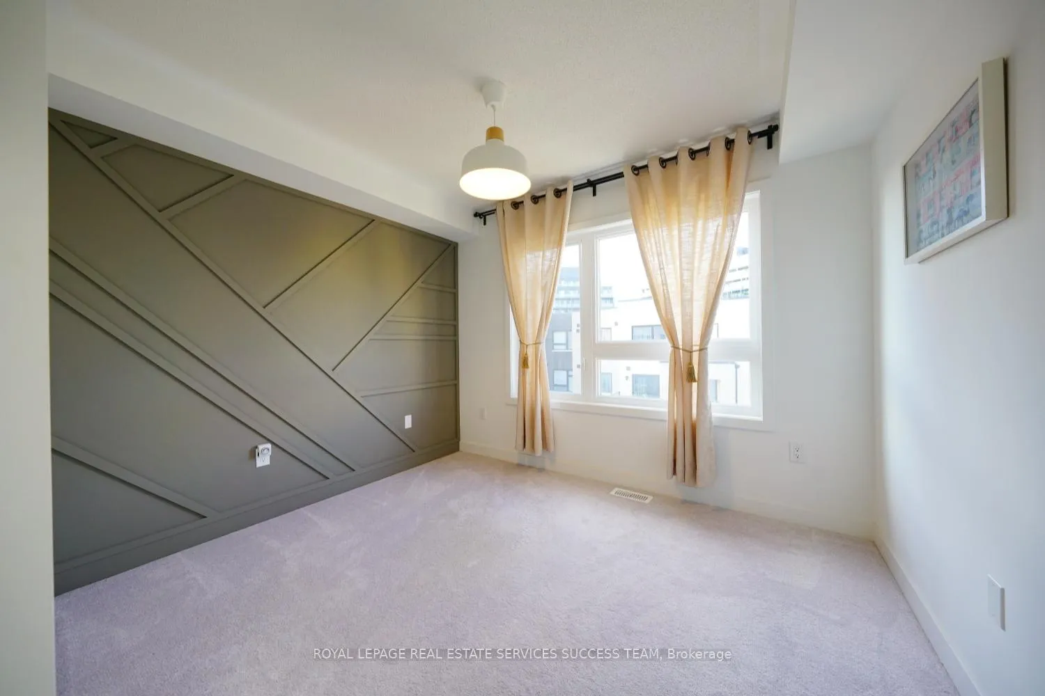 Photo 13 of 3165 Lotus Common, Burlington, Alton — HOMEH