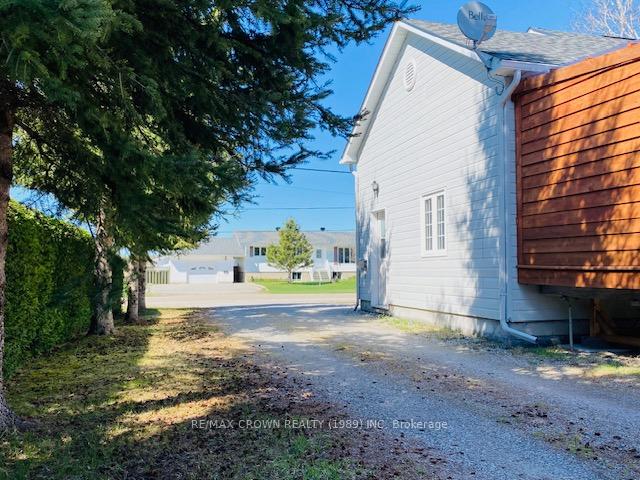 Photo 4 of 261 Brunetville Road, Kapuskasing — HOMEH