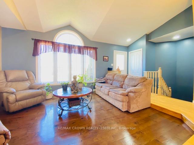 Photo 22 of 261 Brunetville Road, Kapuskasing — HOMEH