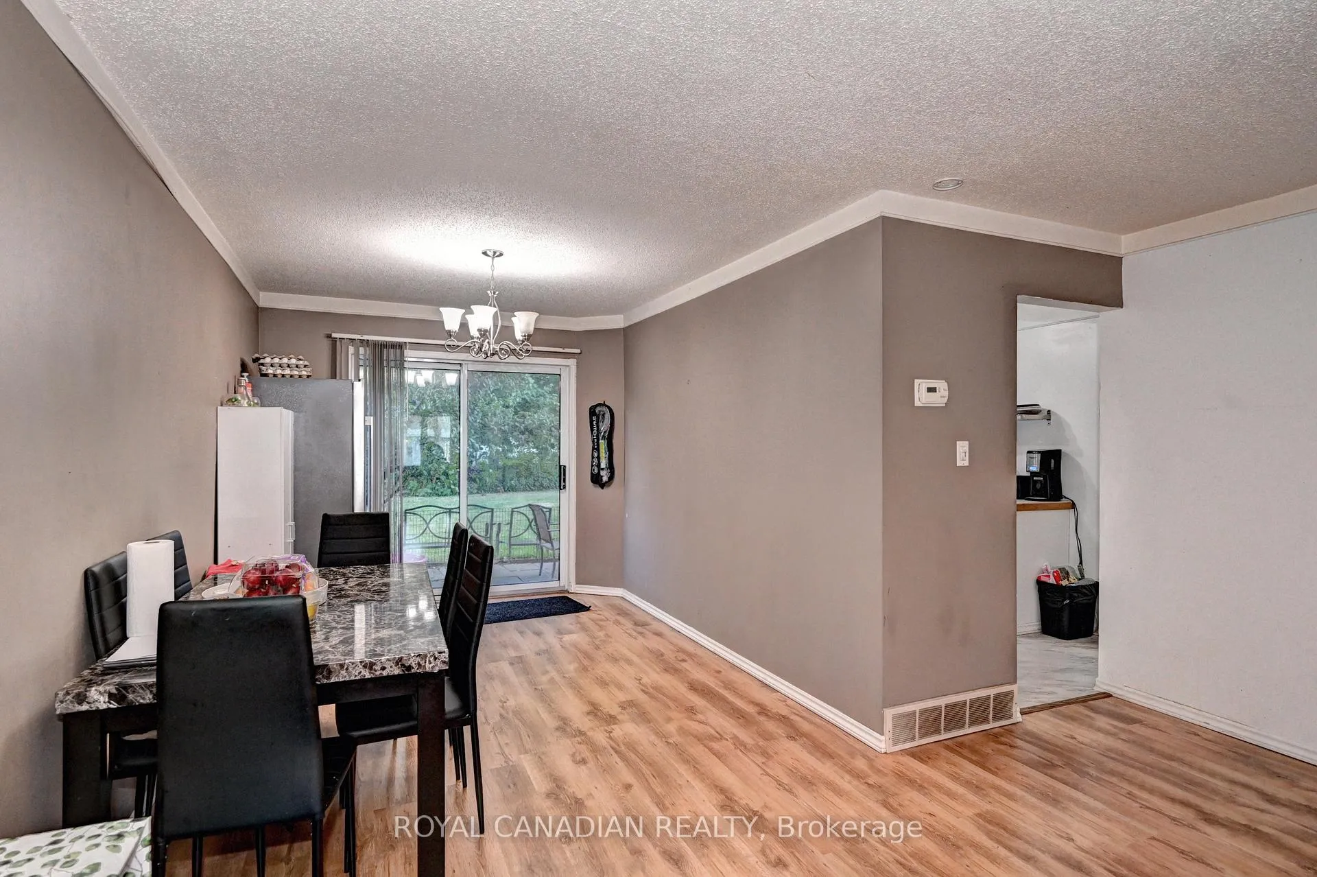 Photo 6 of Unit E, 515 Weber Street, Waterloo, Lakeshore Village — HOMEH