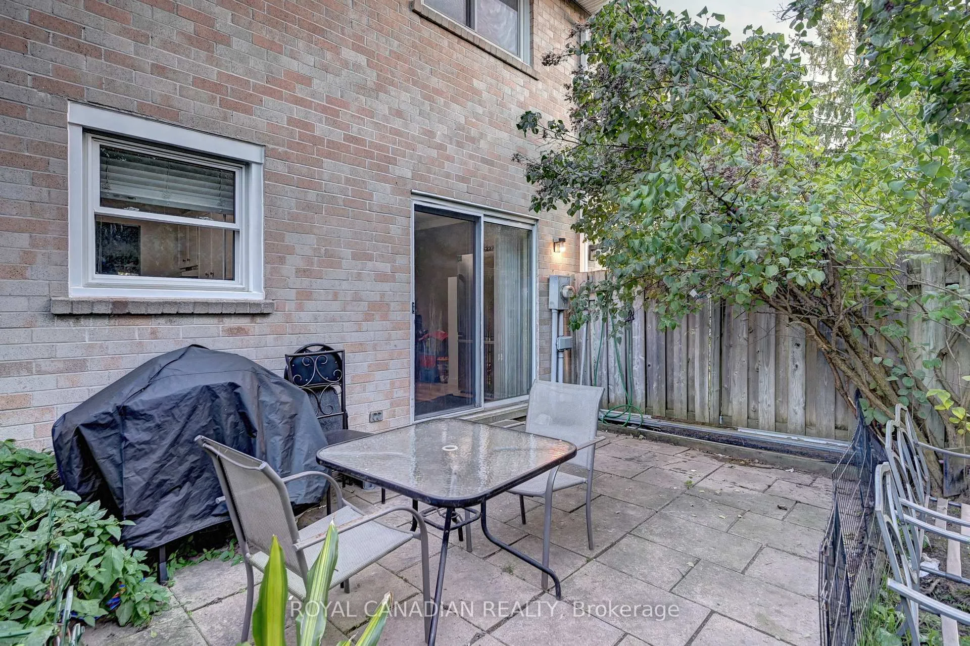 Photo 10 of Unit E, 515 Weber Street, Waterloo, Lakeshore Village — HOMEH