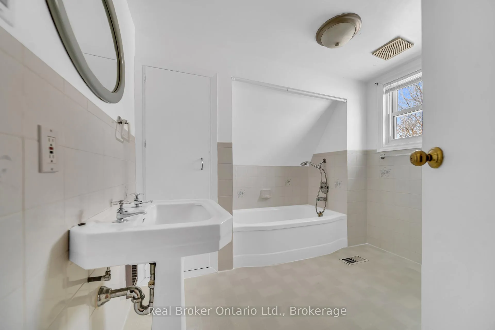 Photo 41 of 4118 83 Line, Perth East, Mornington — HOMEH
