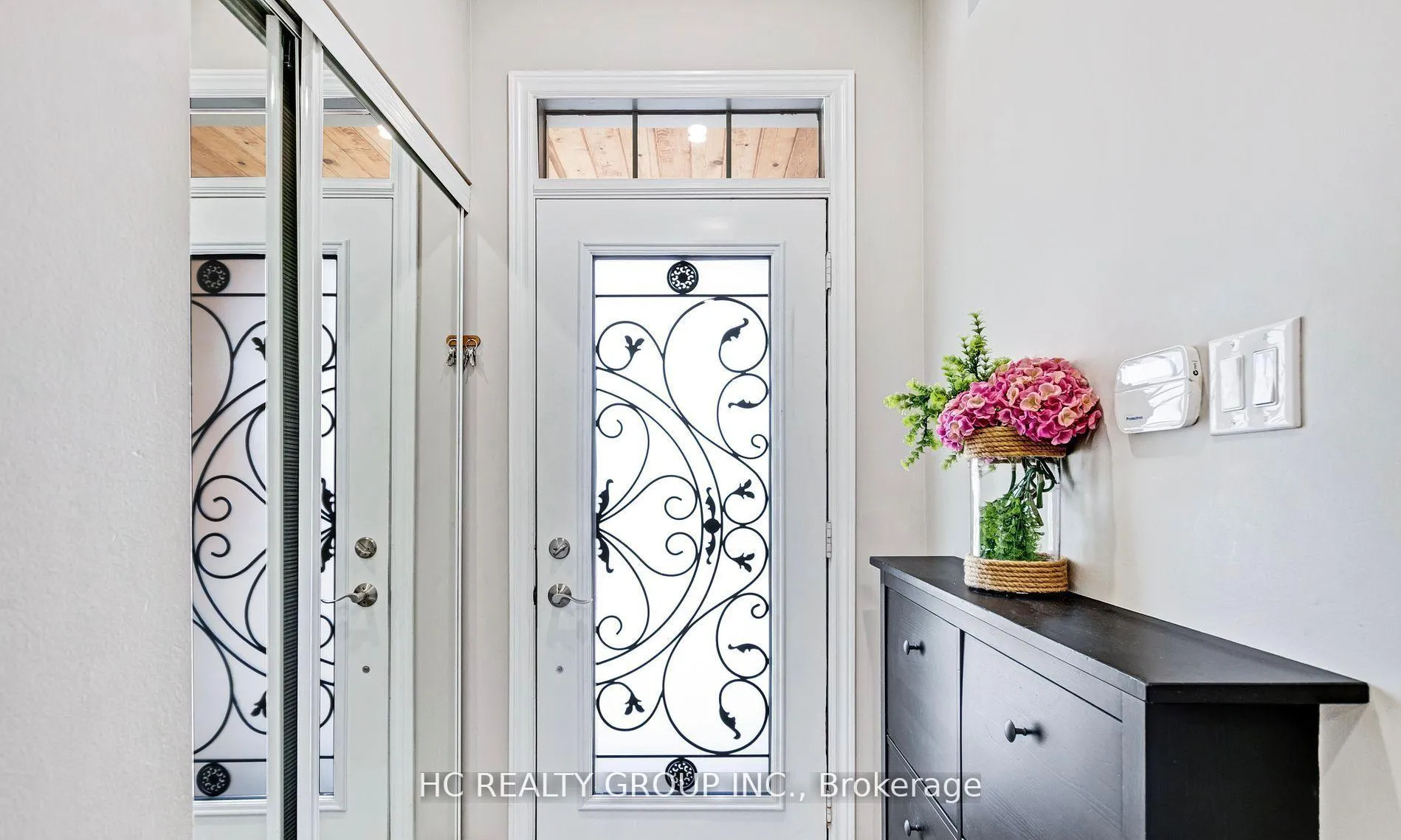 Photo 5 of 90 Boticelli Way, Vaughan, Vellore Village — HOMEH