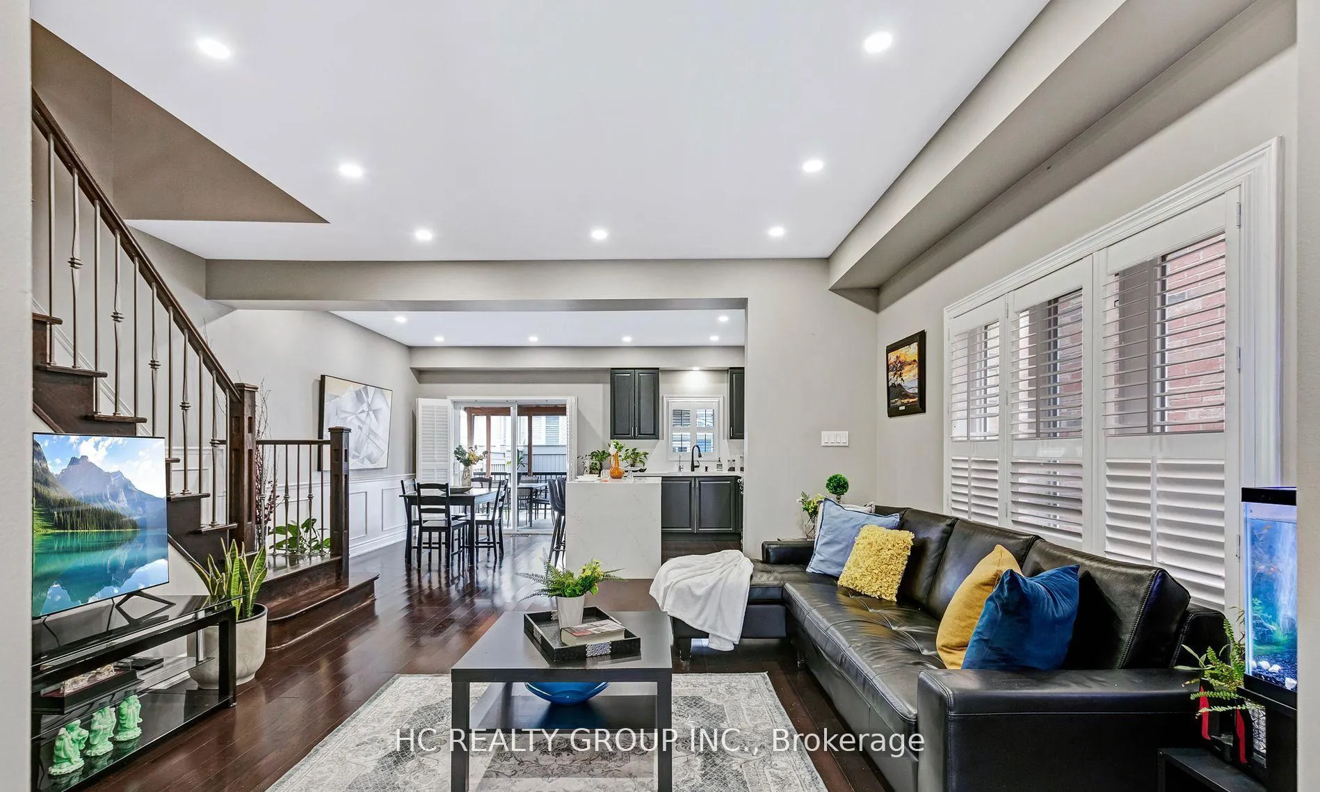 Photo 7 of 90 Boticelli Way, Vaughan, Vellore Village — HOMEH