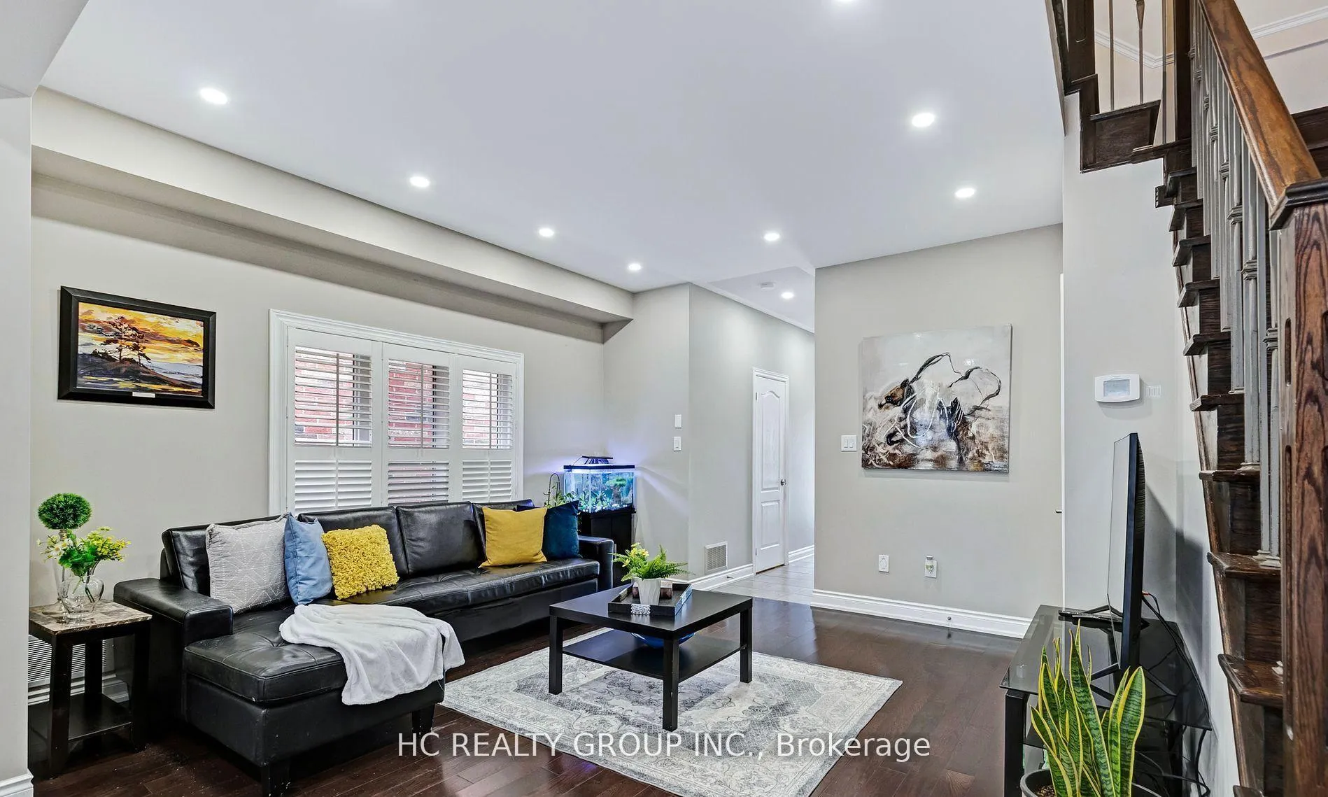 Photo 10 of 90 Boticelli Way, Vaughan, Vellore Village — HOMEH