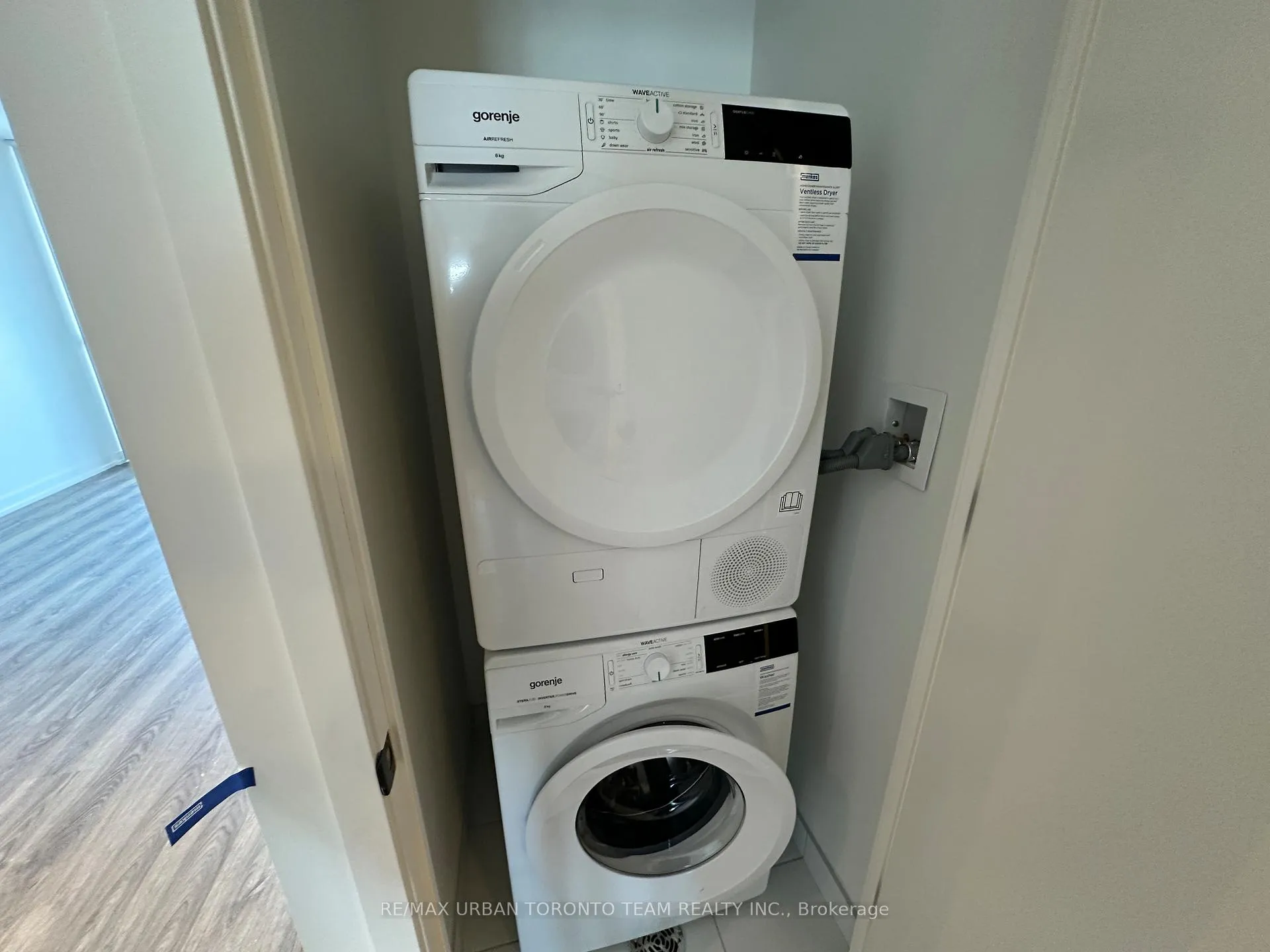 Photo 4 of Unit 5705, 8 Interchange Way, Vaughan, Vaughan Corporate Centre — HOMEH