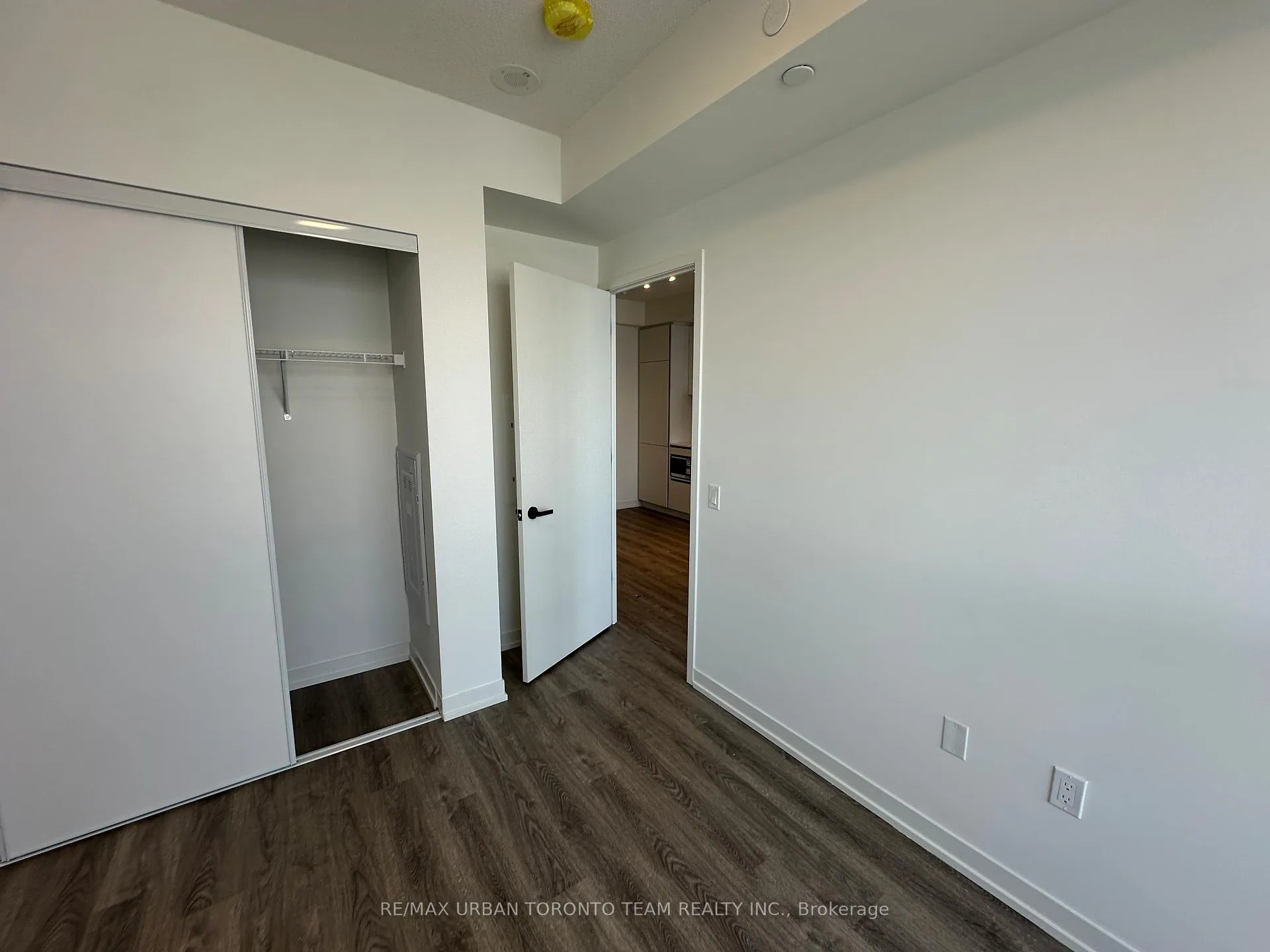Photo 9 of Unit 5705, 8 Interchange Way, Vaughan, Vaughan Corporate Centre — HOMEH