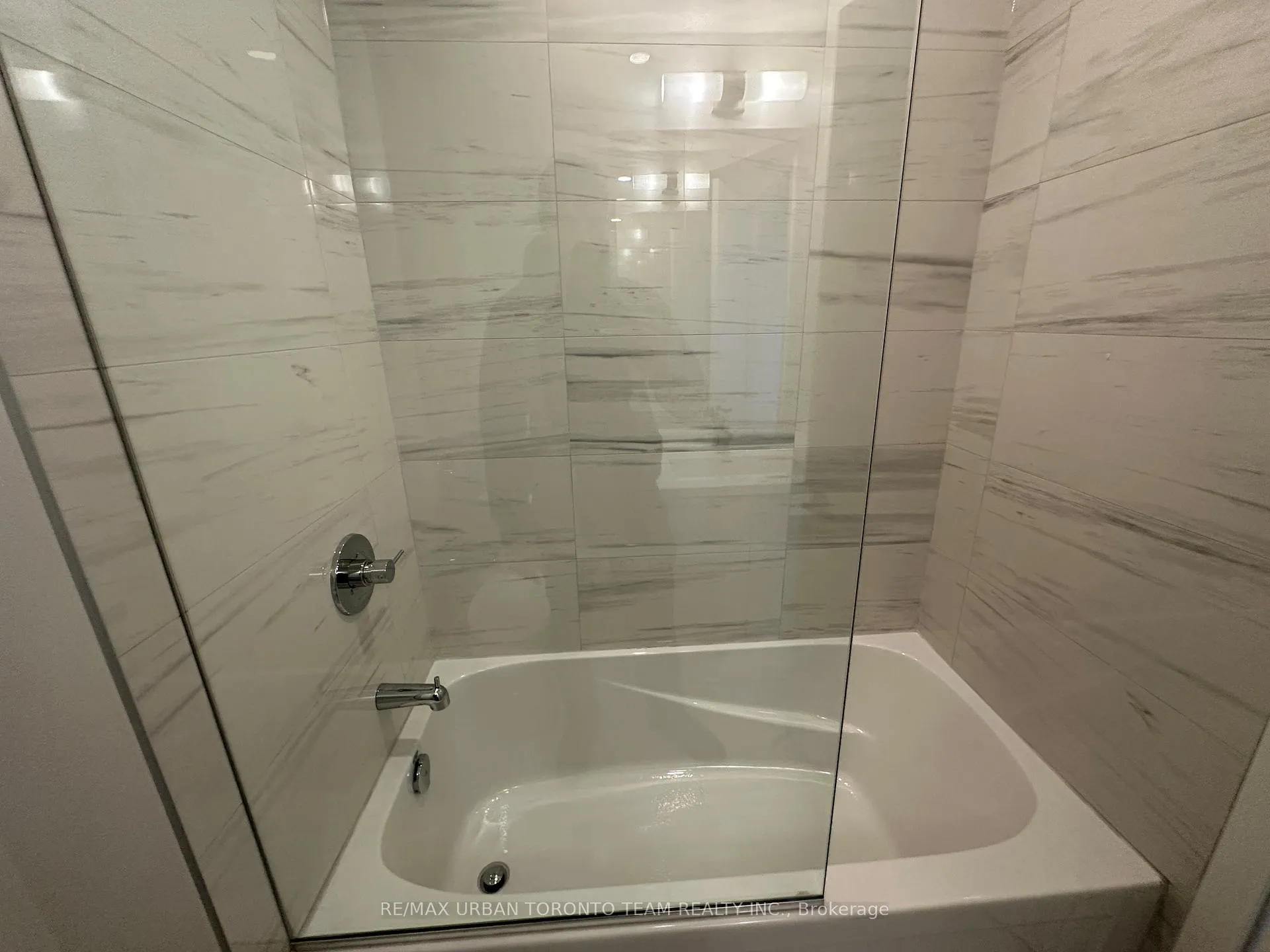 Photo 12 of Unit 5705, 8 Interchange Way, Vaughan, Vaughan Corporate Centre — HOMEH