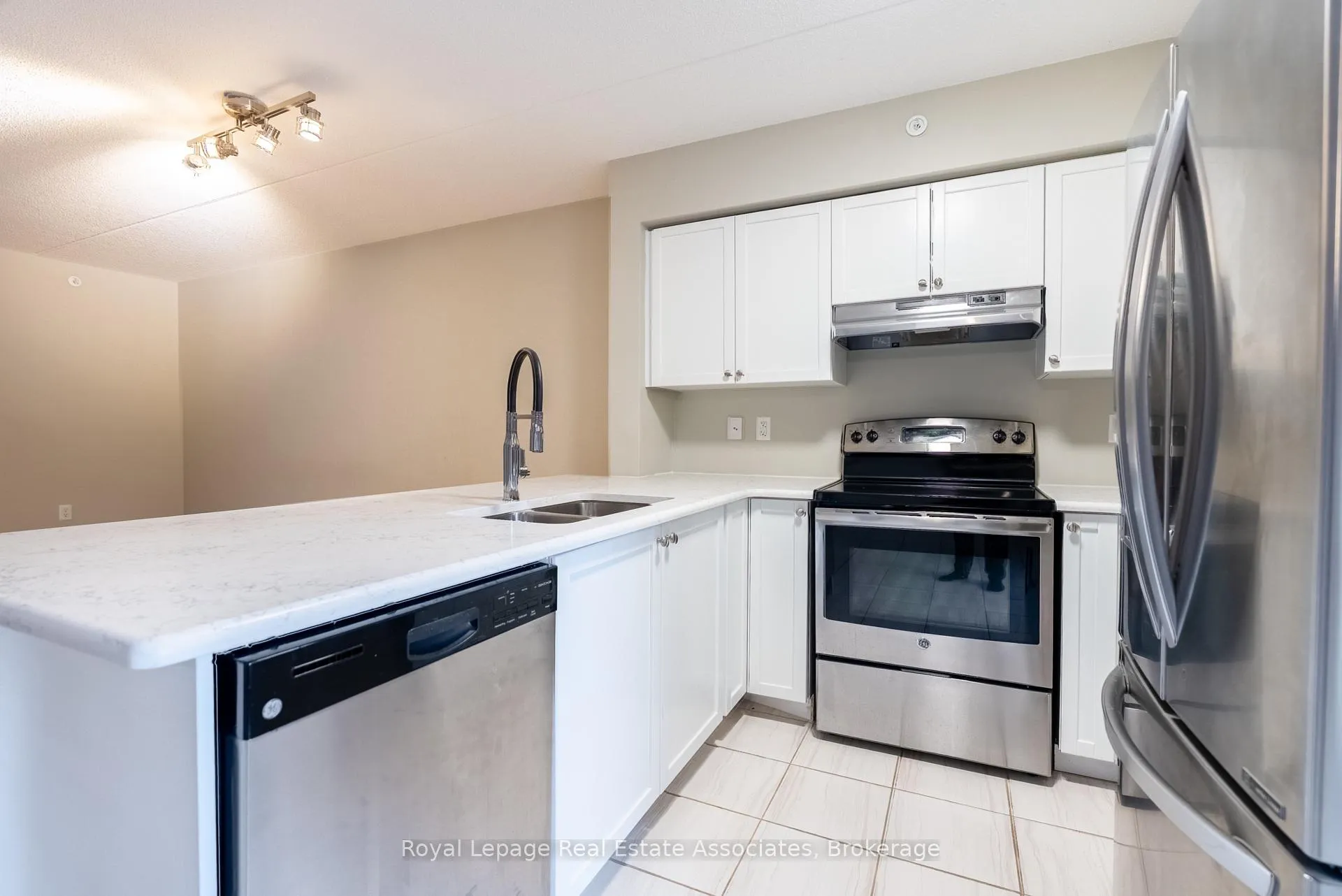 Photo 20 of Unit 102, 1460 Main Street E, Milton, Dempsey — HOMEH