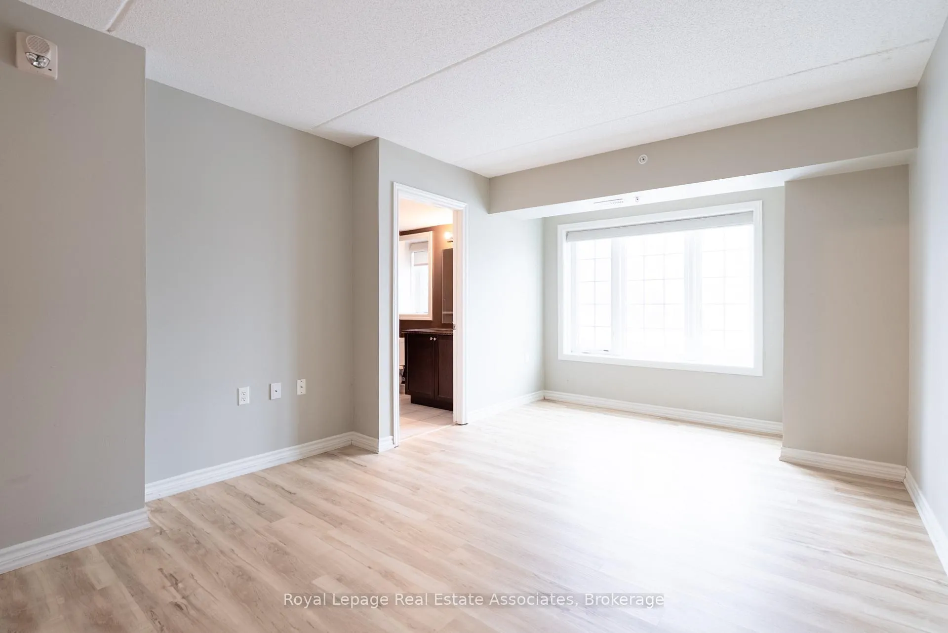 Photo 23 of Unit 102, 1460 Main Street E, Milton, Dempsey — HOMEH
