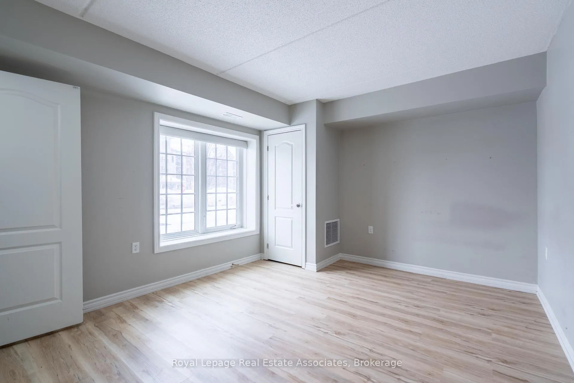 Photo 26 of Unit 102, 1460 Main Street E, Milton, Dempsey — HOMEH