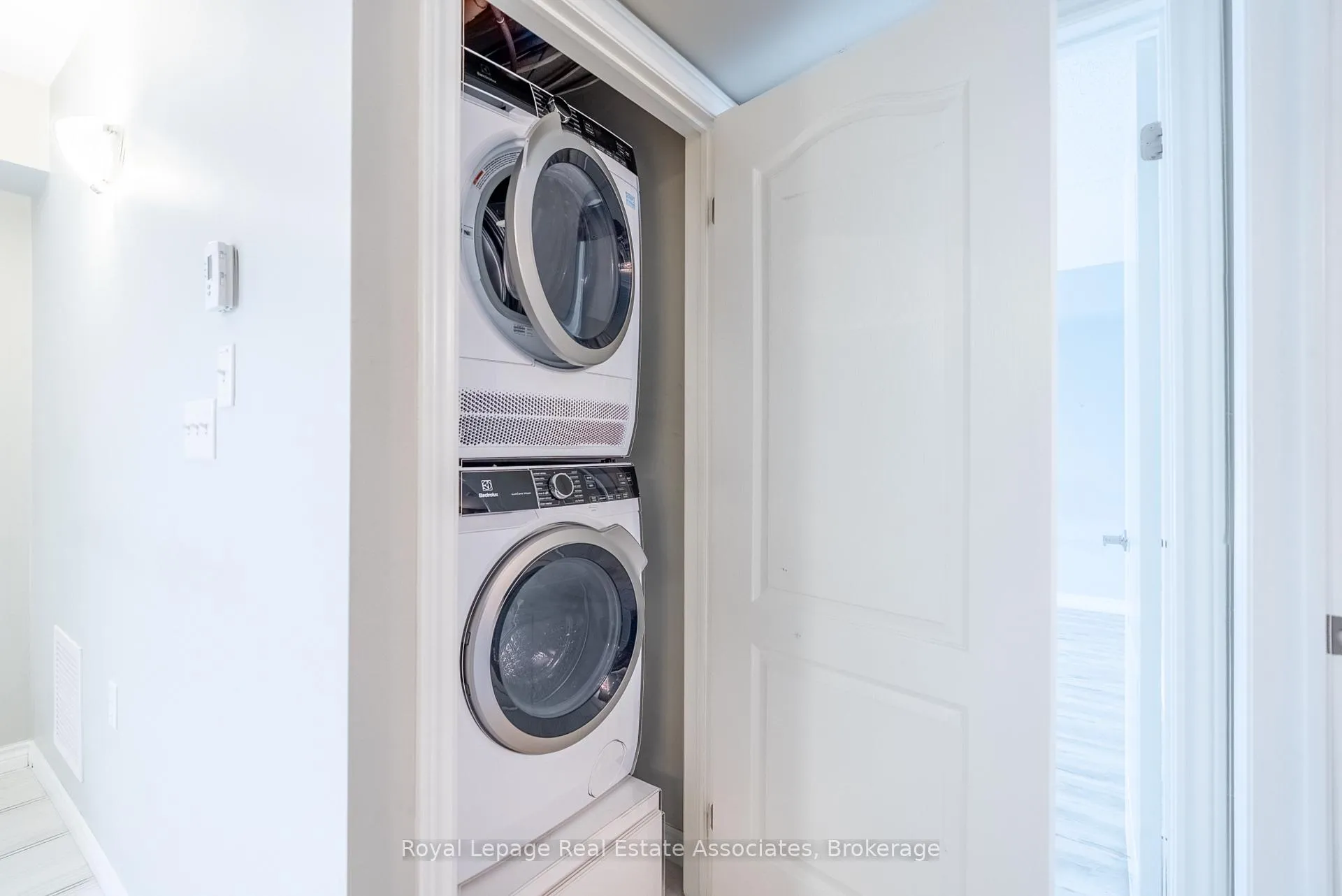 Photo 39 of Unit 102, 1460 Main Street E, Milton, Dempsey — HOMEH