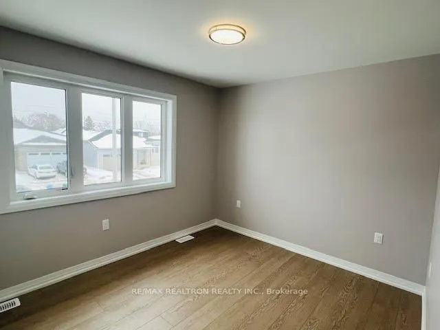 Photo 23 of 41 Summit Crescent, Belleville, Belleville Ward — HOMEH