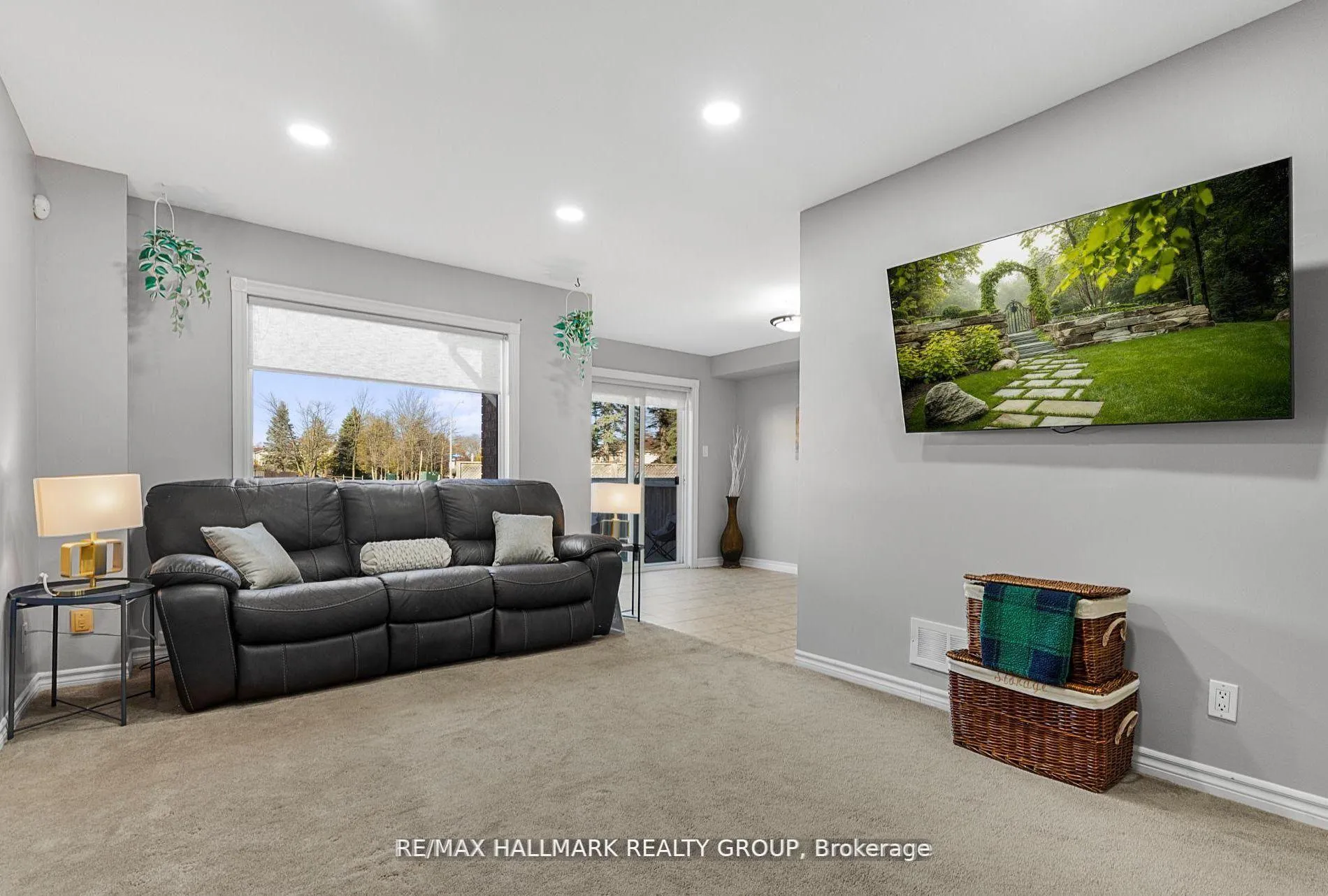 Photo 3 of 93 Cedarock Drive, Ottawa, Kanata - Bridlewood — HOMEH