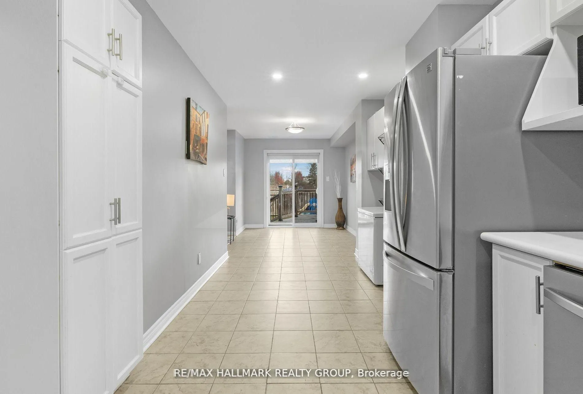 Photo 10 of 93 Cedarock Drive, Ottawa, Kanata - Bridlewood — HOMEH