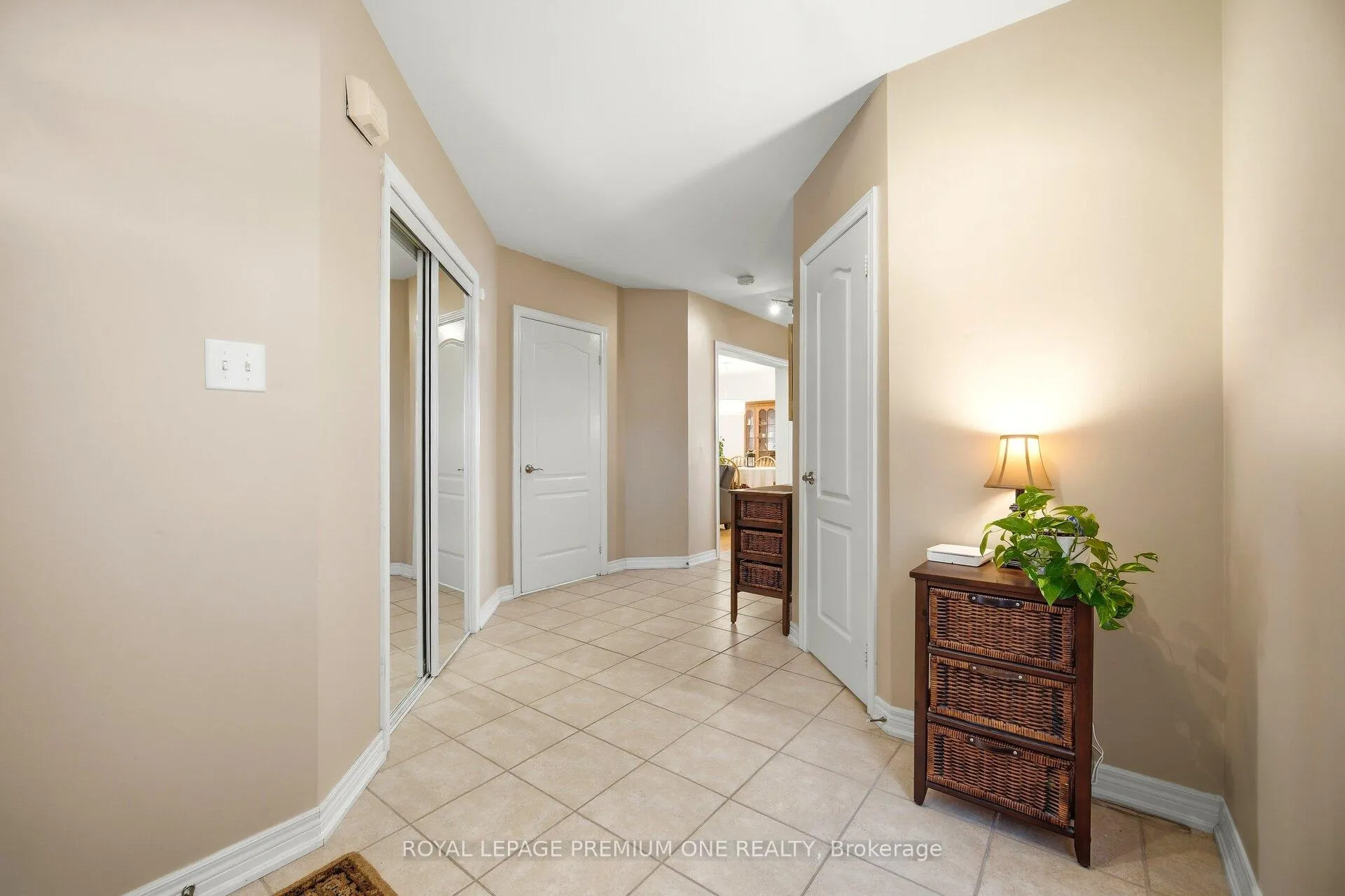 Photo 6 of 99 Royal Pine Avenue, Vaughan, Sonoma Heights — HOMEH