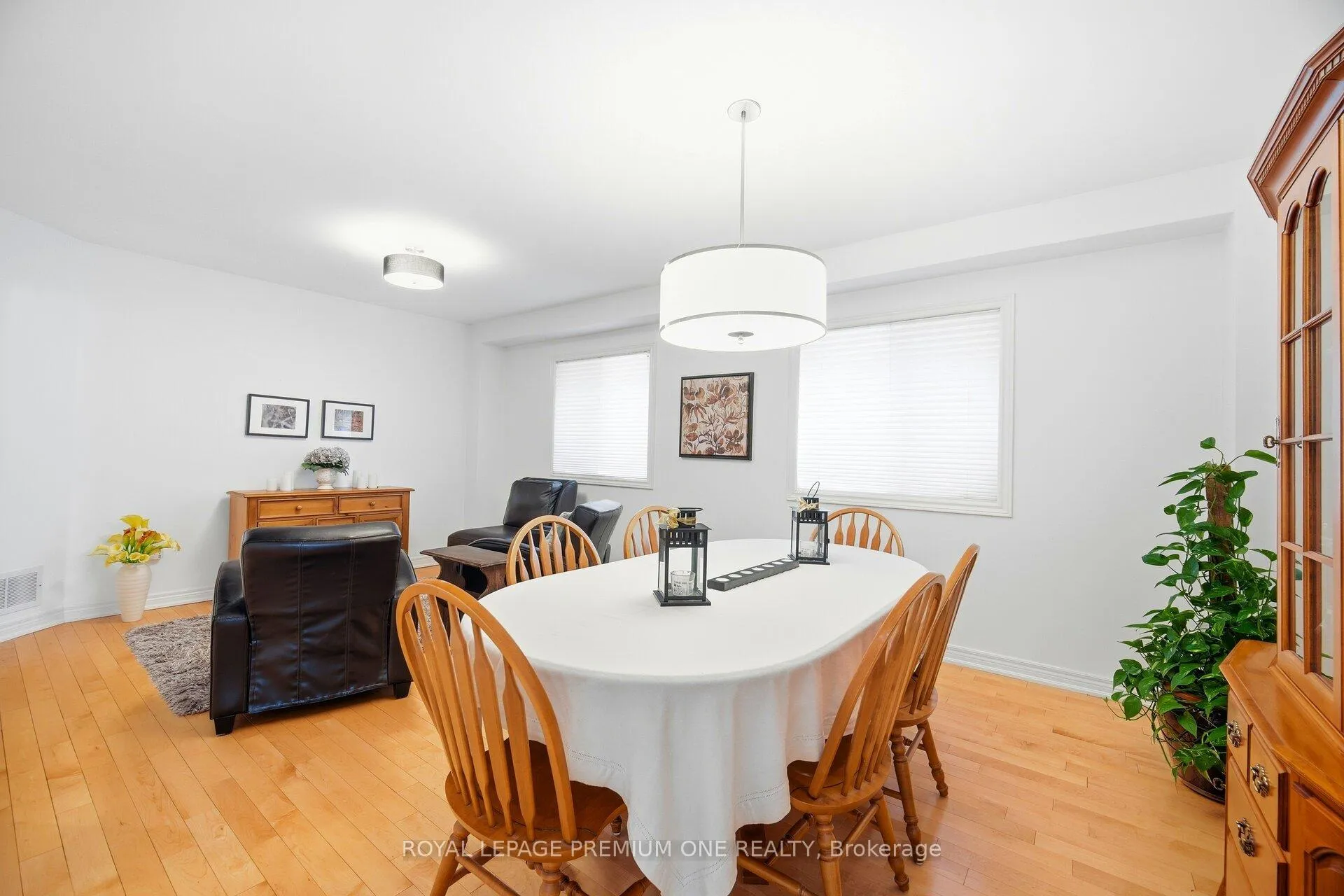 Photo 9 of 99 Royal Pine Avenue, Vaughan, Sonoma Heights — HOMEH