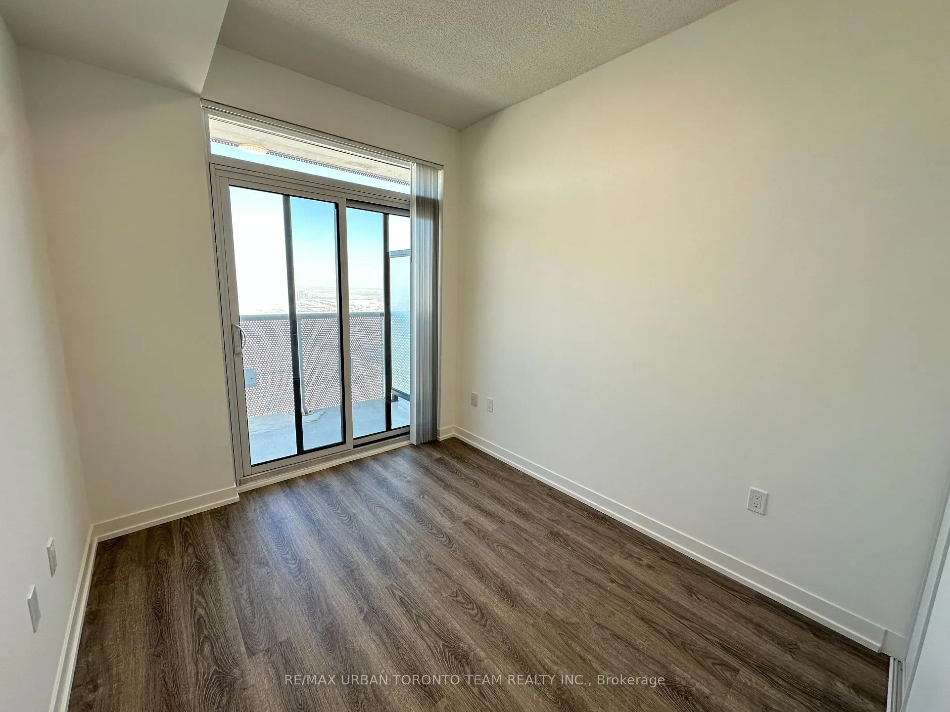Photo 15 of Unit 5502, 8 Interchange Way, Vaughan, Vaughan Corporate Centre — HOMEH