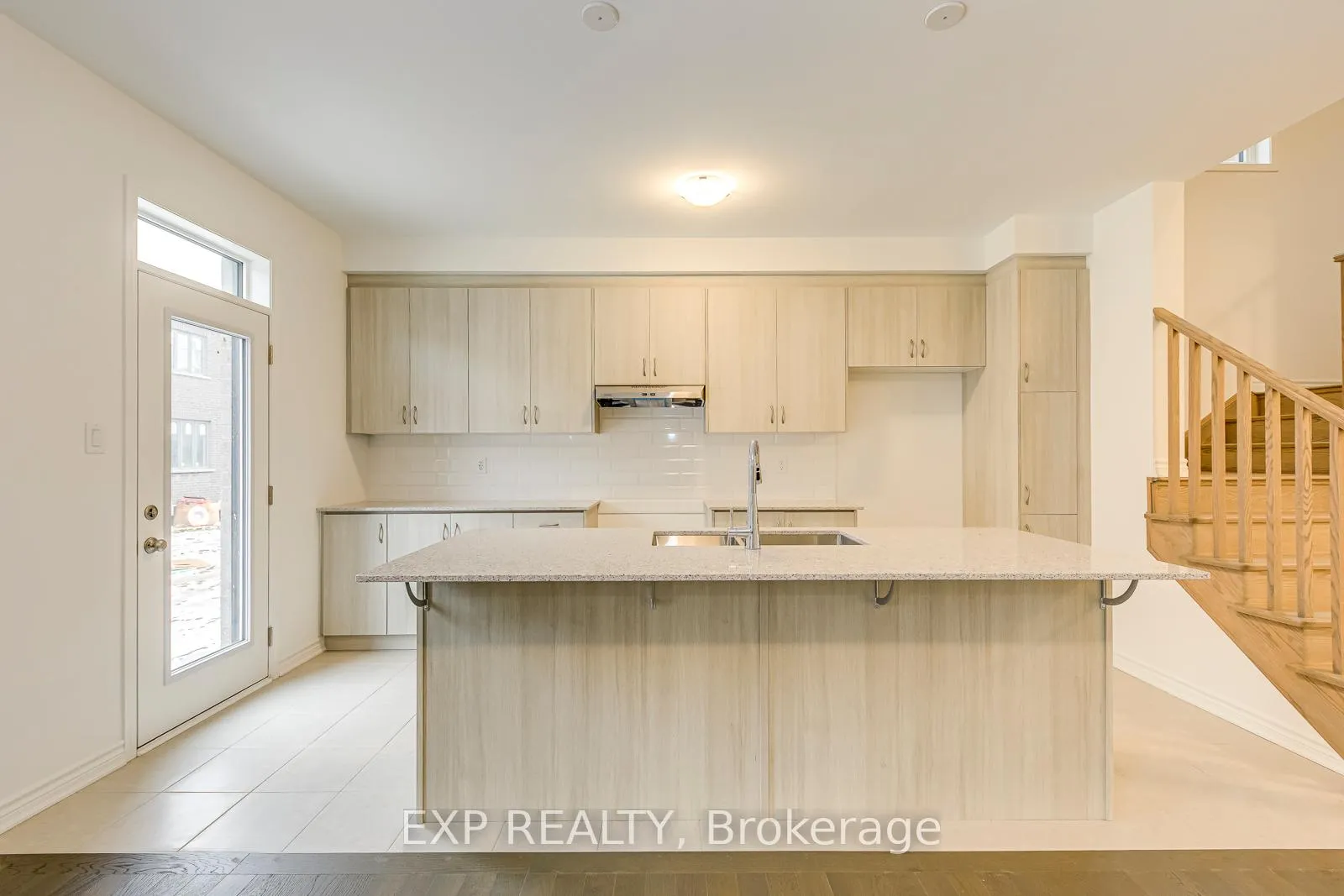 Photo 9 of 1313 Whitlock Avenue, Milton, Bowes — HOMEH