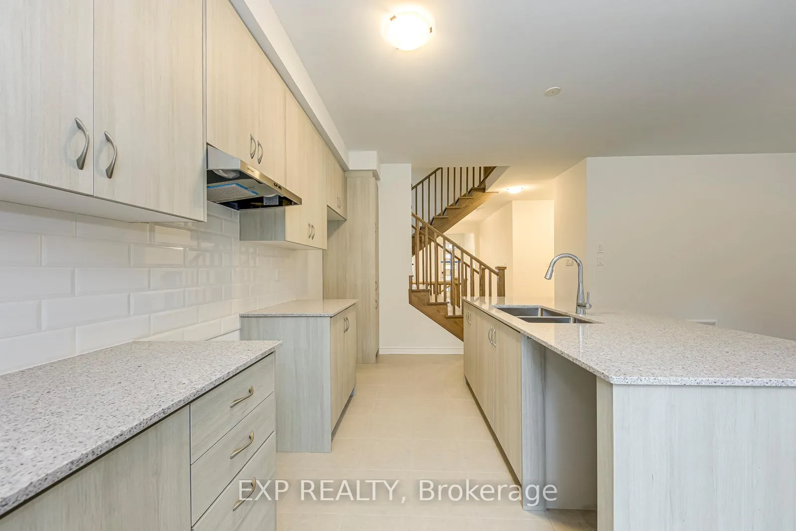 Photo 11 of 1313 Whitlock Avenue, Milton, Bowes — HOMEH