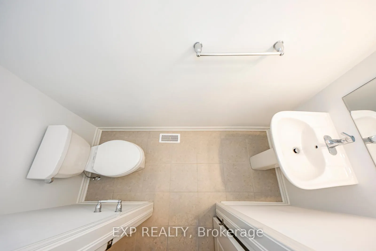 Photo 18 of 1313 Whitlock Avenue, Milton, Bowes — HOMEH