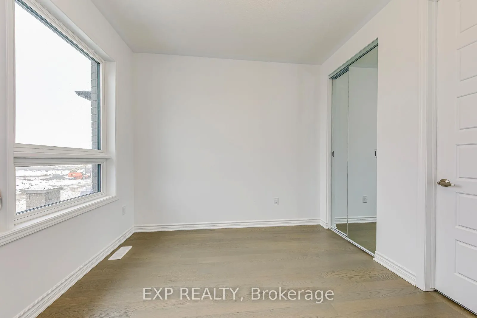 Photo 27 of 1313 Whitlock Avenue, Milton, Bowes — HOMEH