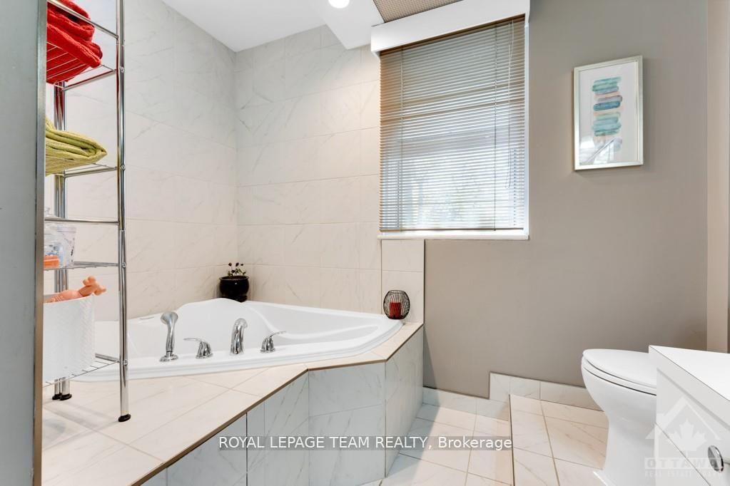 Photo 15 of 228 Augusta Street, Ottawa, Sandy Hill — HOMEH