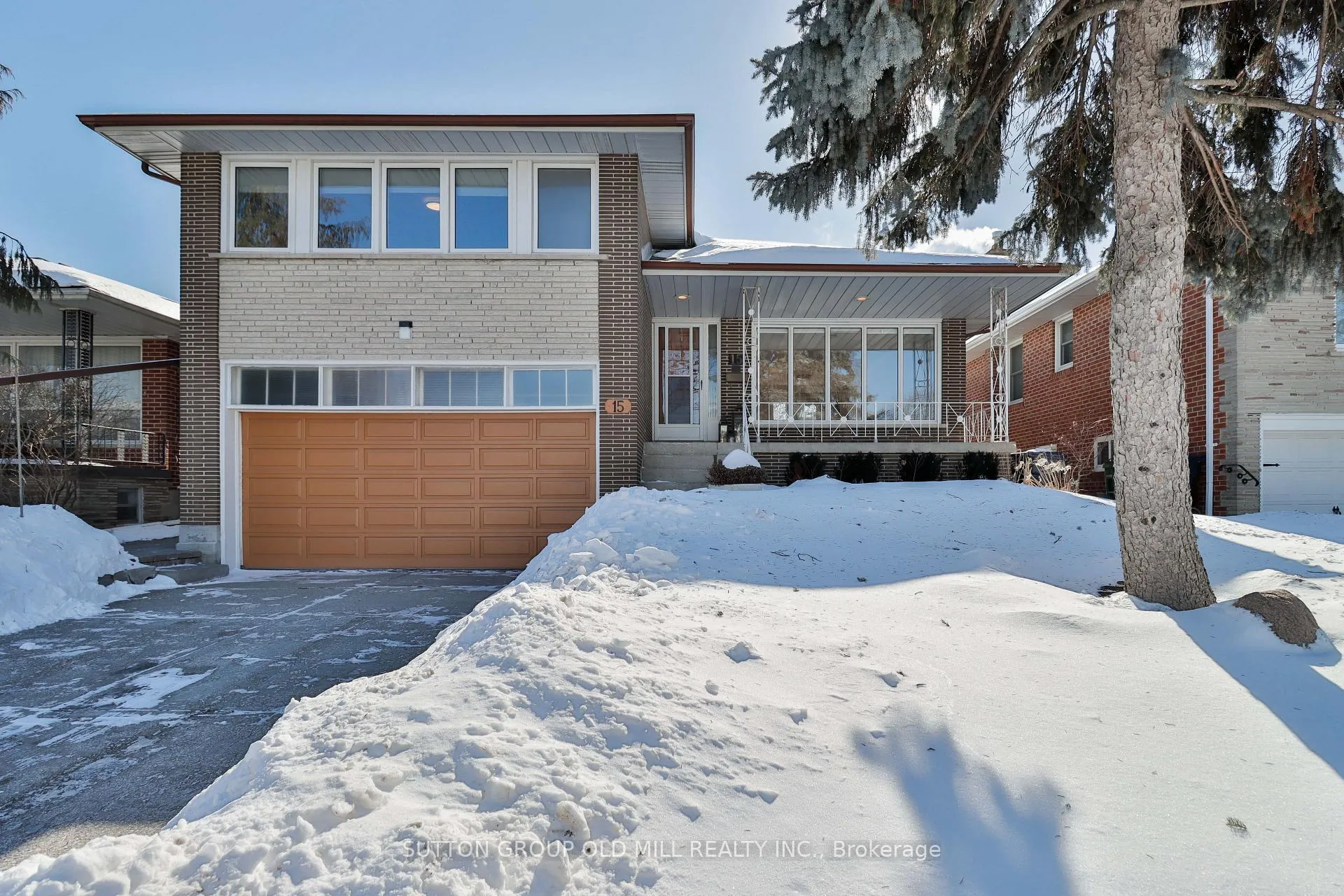 Photo 1 of 15 Manorhampton Drive, Etobicoke, Willowridge-Martingrove-Richview — HOMEH