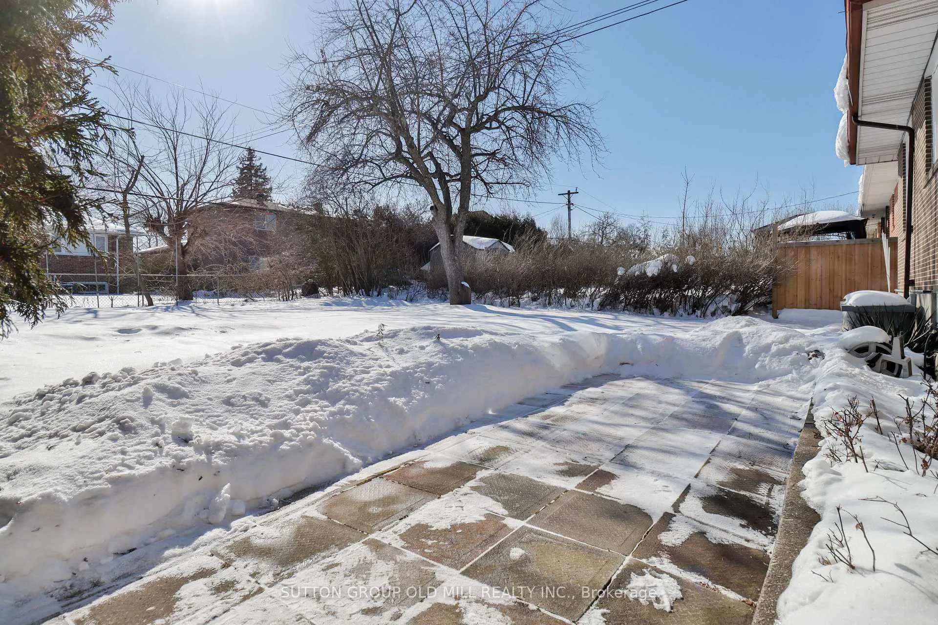 Photo 29 of 15 Manorhampton Drive, Etobicoke, Willowridge-Martingrove-Richview — HOMEH