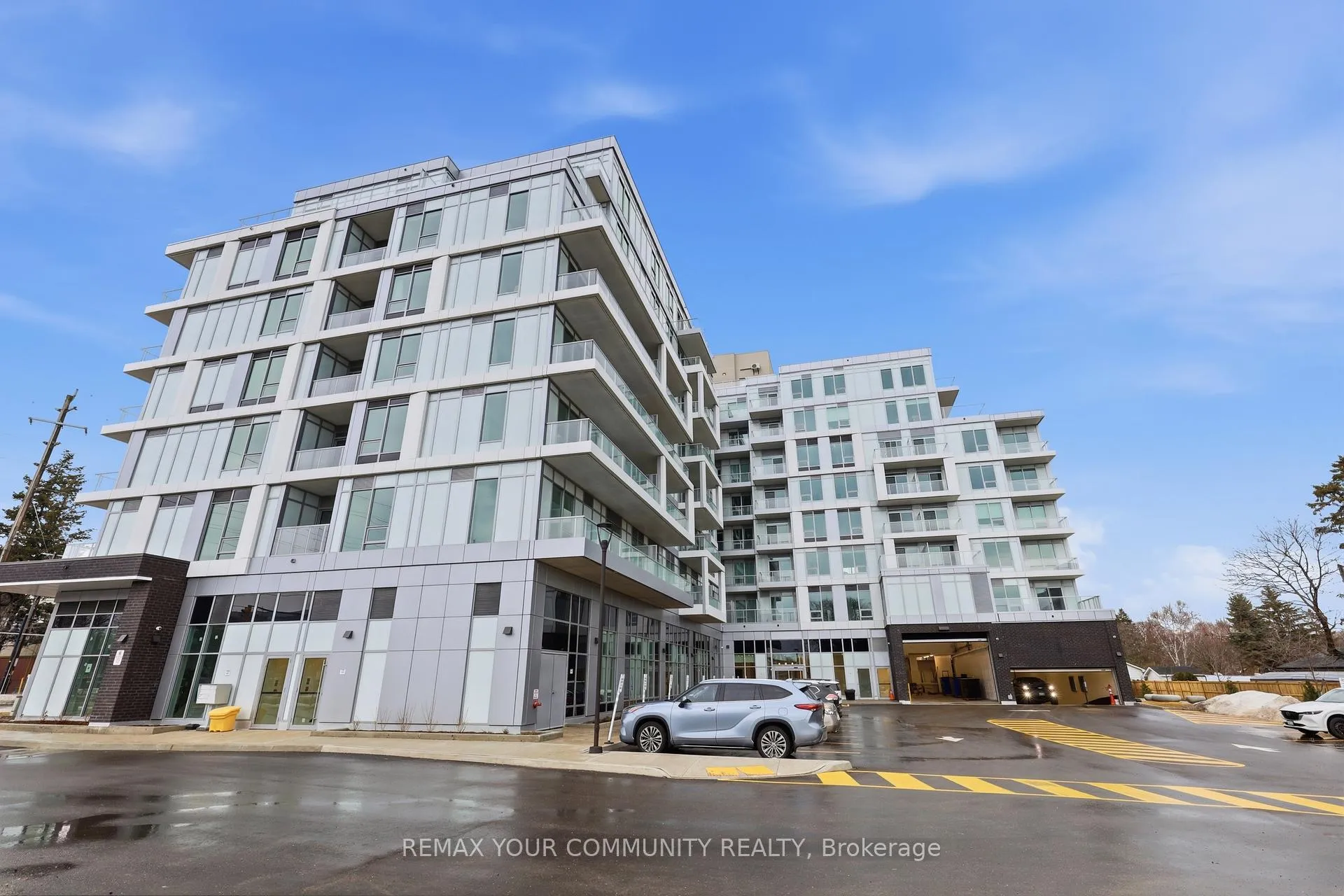 Photo 2 of Unit 521, 500 Plains Road E, Burlington, LaSalle — HOMEH