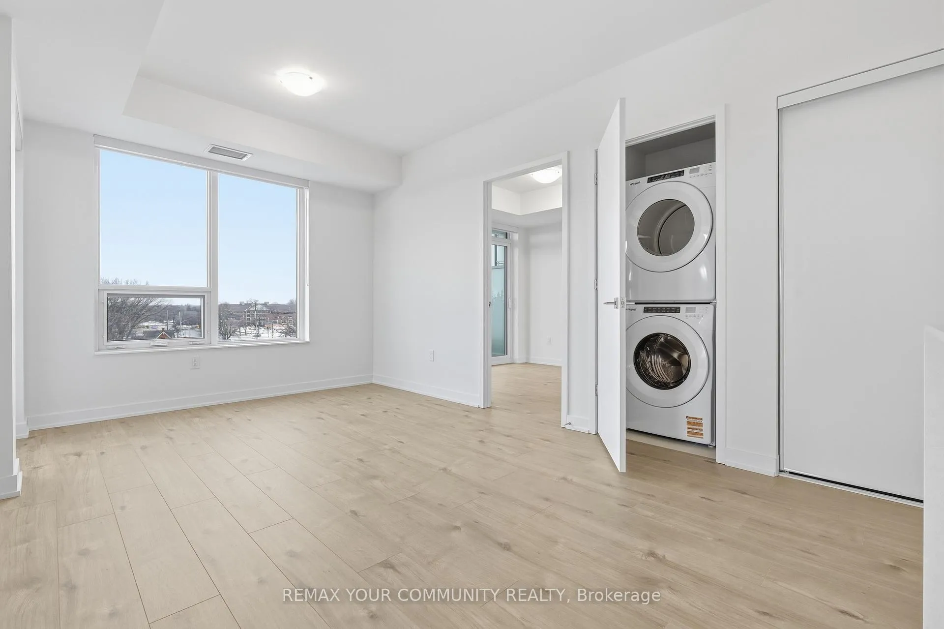 Photo 10 of Unit 521, 500 Plains Road E, Burlington, LaSalle — HOMEH