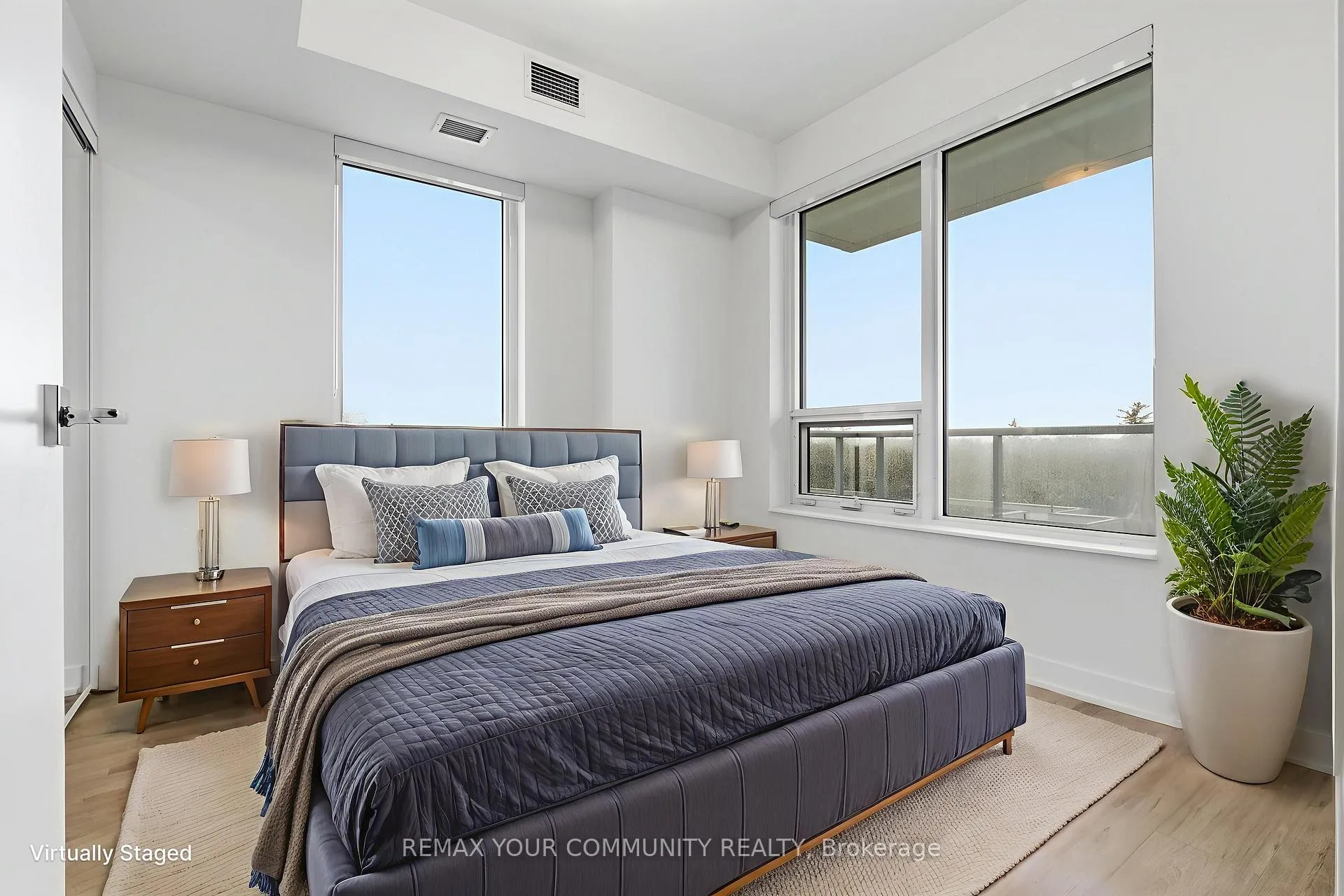 Photo 12 of Unit 521, 500 Plains Road E, Burlington, LaSalle — HOMEH