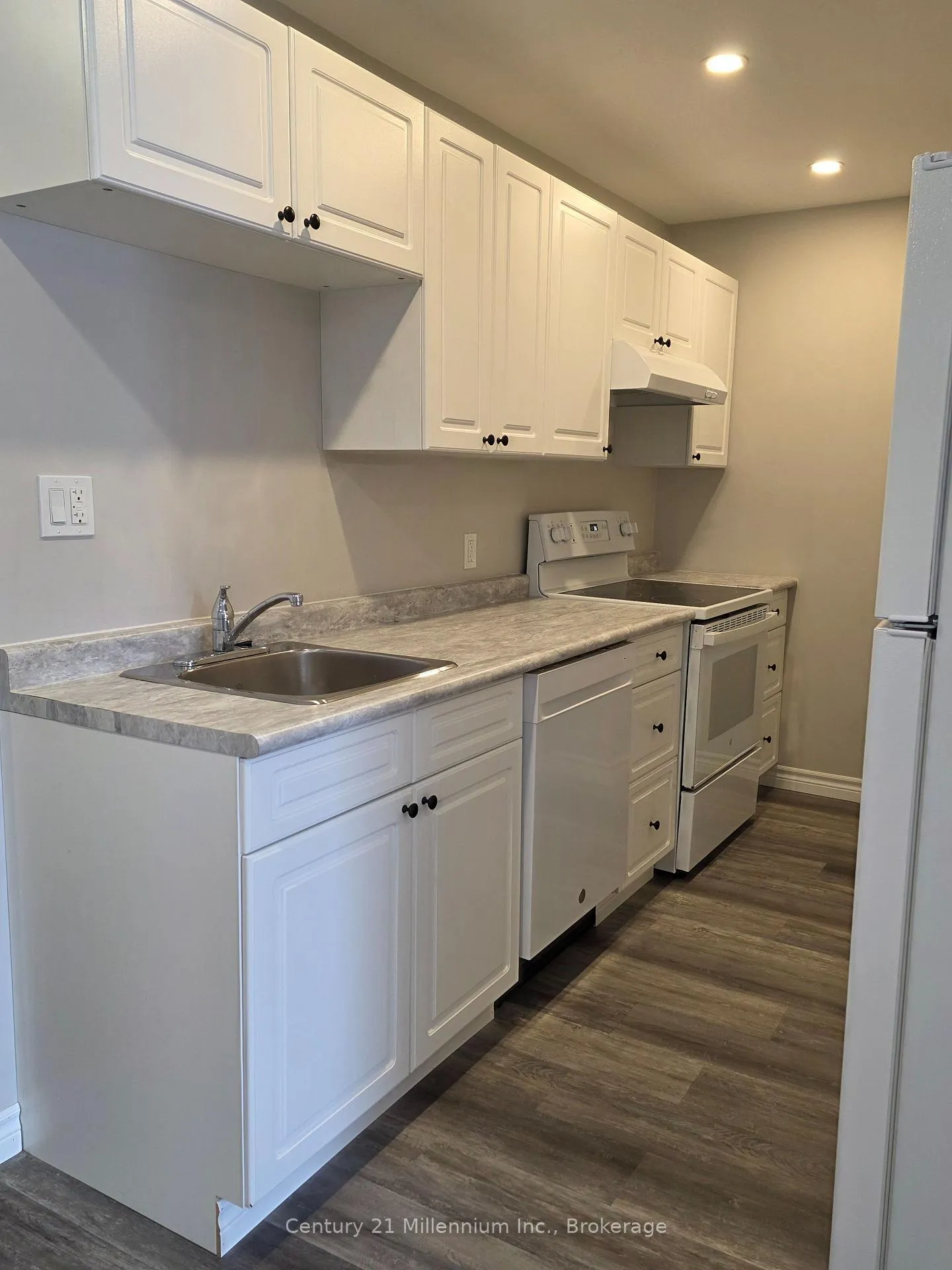 Photo 7 of Unit 2, 617 Campbell Street, Huron-Kinloss, Lucknow — HOMEH