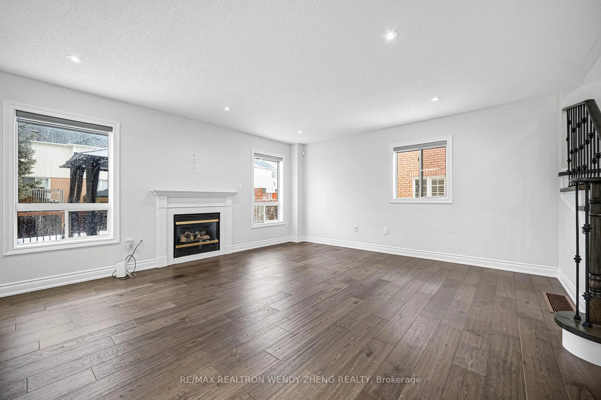 Photo 5 of 1077 Shoal Point Road, Ajax, South West — HOMEH