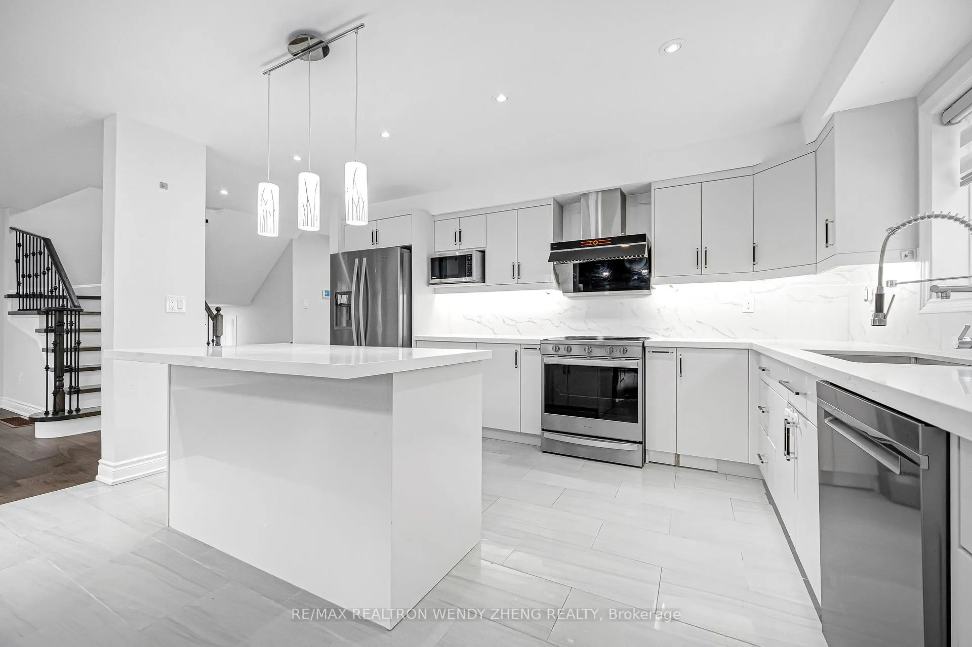 Photo 12 of 1077 Shoal Point Road, Ajax, South West — HOMEH
