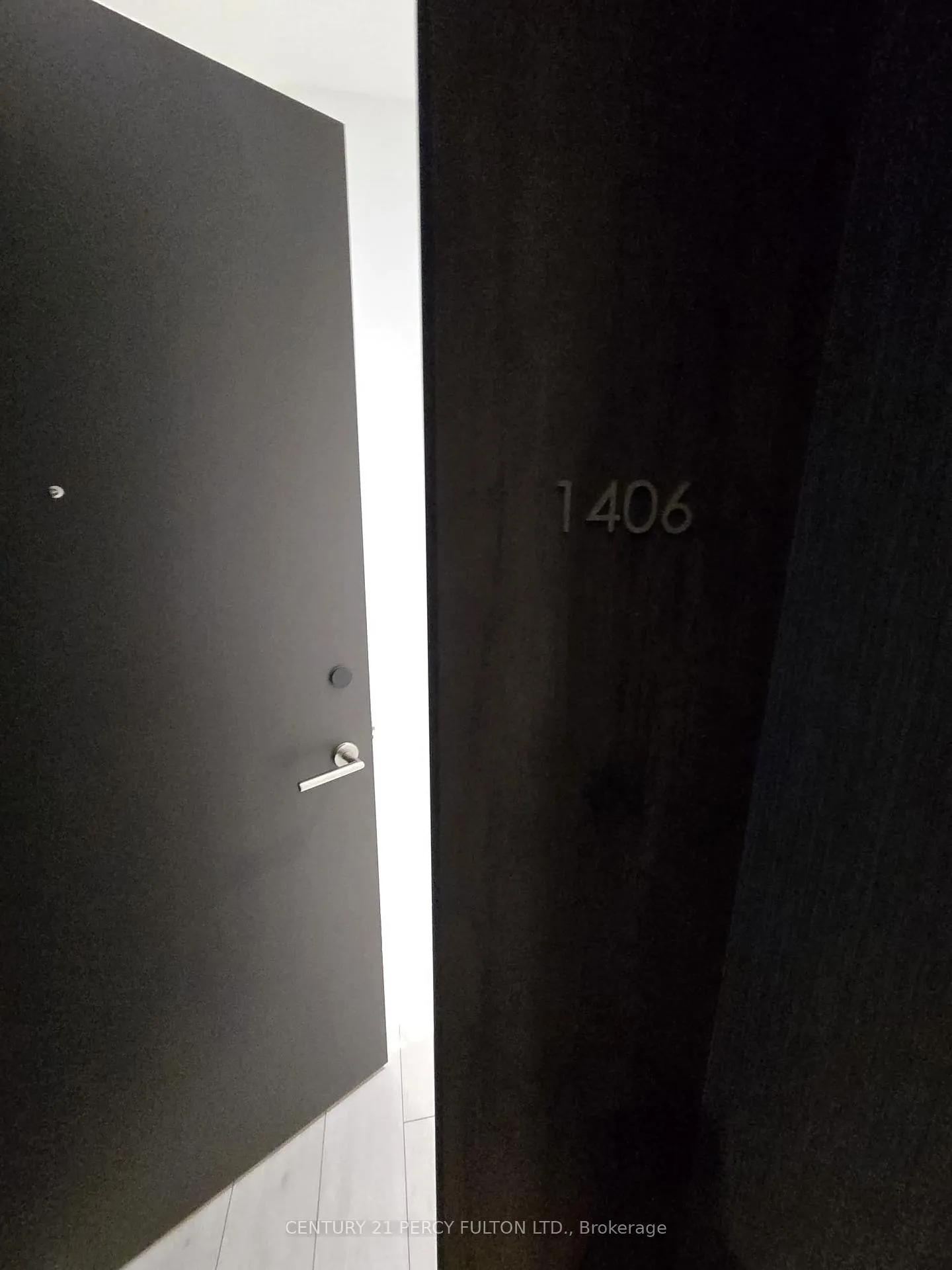 Photo 2 of Unit 1406, 39 Mary Street, Barrie, City Centre — HOMEH