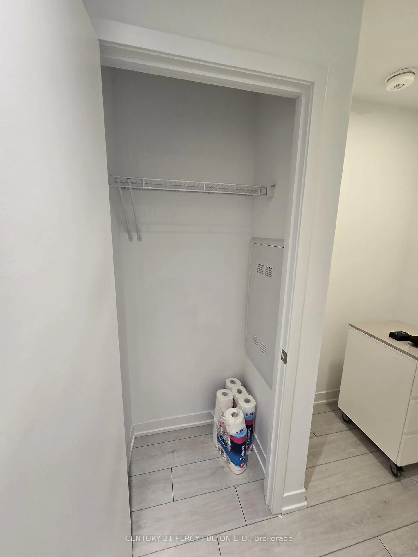 Photo 4 of Unit 1406, 39 Mary Street, Barrie, City Centre — HOMEH