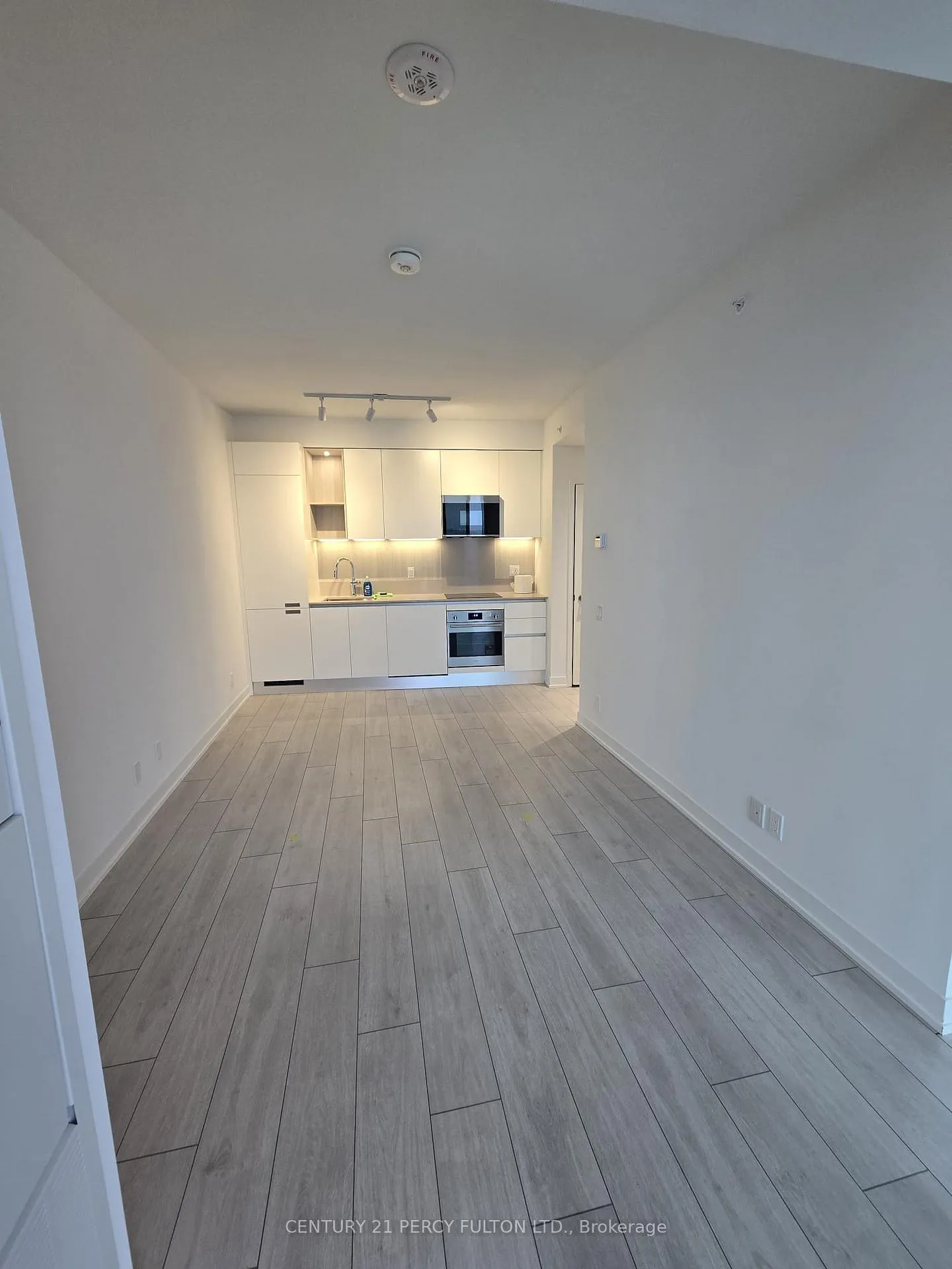 Photo 20 of Unit 1406, 39 Mary Street, Barrie, City Centre — HOMEH